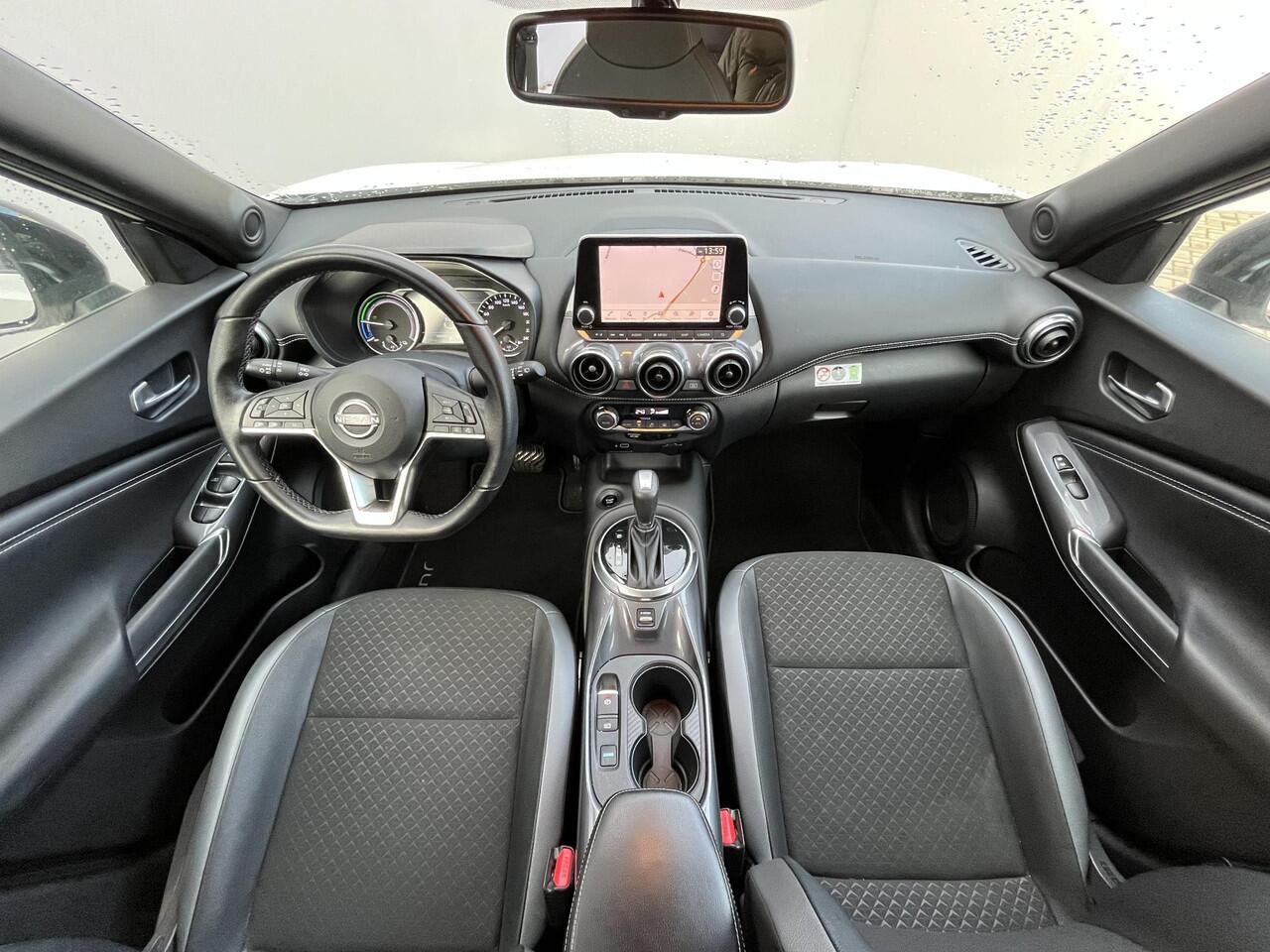 Nissan JUKE 1.6 Hybrid N-Design / Achteruitrijcamera / Cruise- en Climate Control / Apple Carplay & Android Auto / Keyless Entry & Start / Navigatie full map / Parkeersensoren voor en achter / DAB Radio