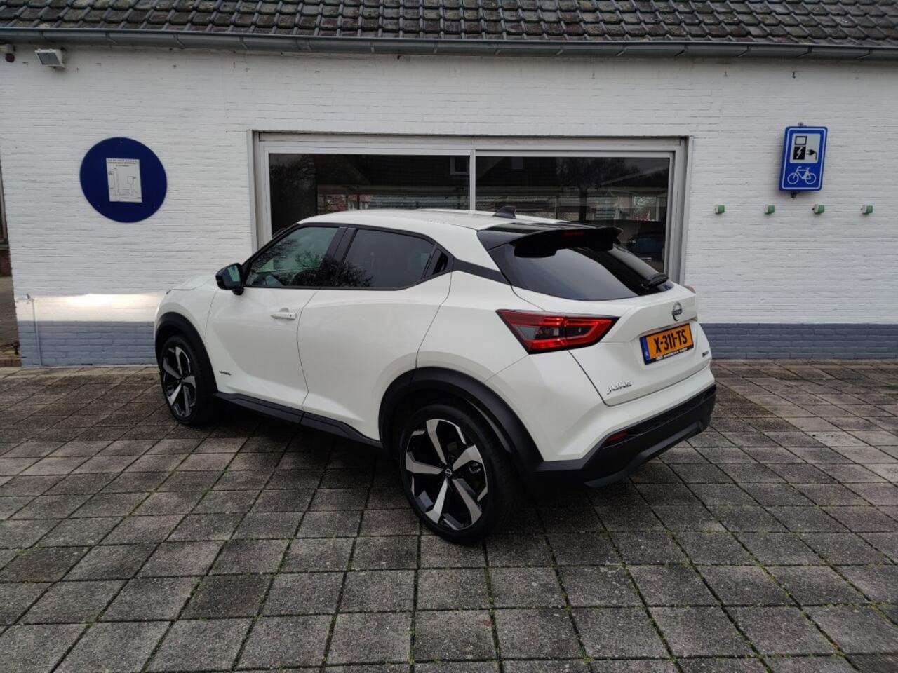 Nissan JUKE 1.6 Hybrid Tekna