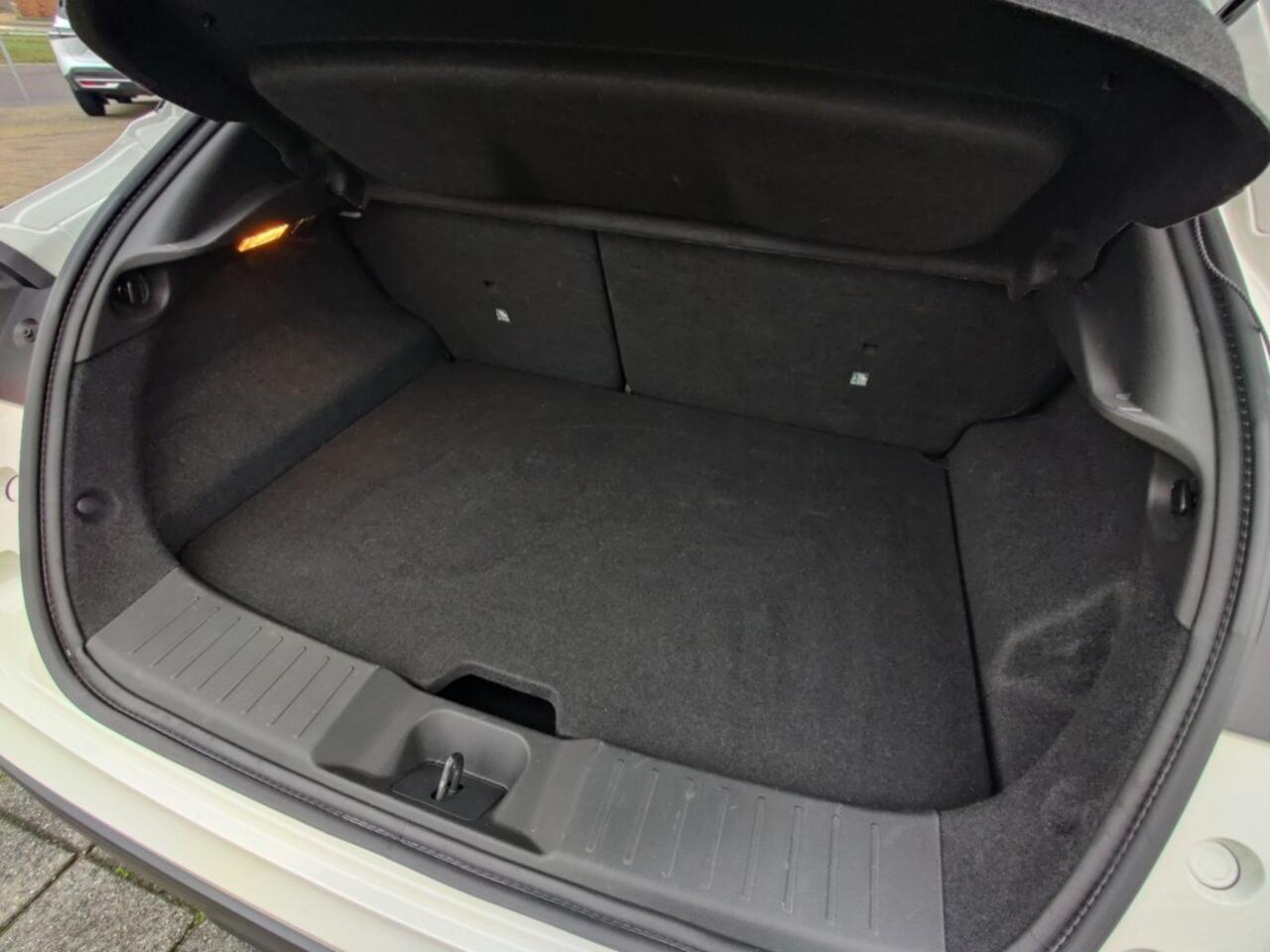 Nissan JUKE 1.6 Hybrid Tekna