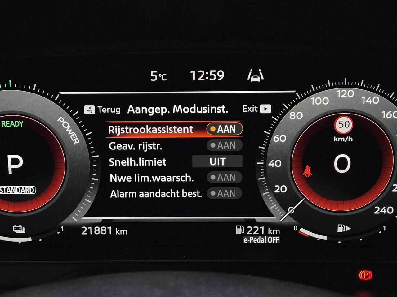 Nissan JUKE 1.6 Hybrid N-Connecta 143 PK | HEV | LMV | Climatronic |