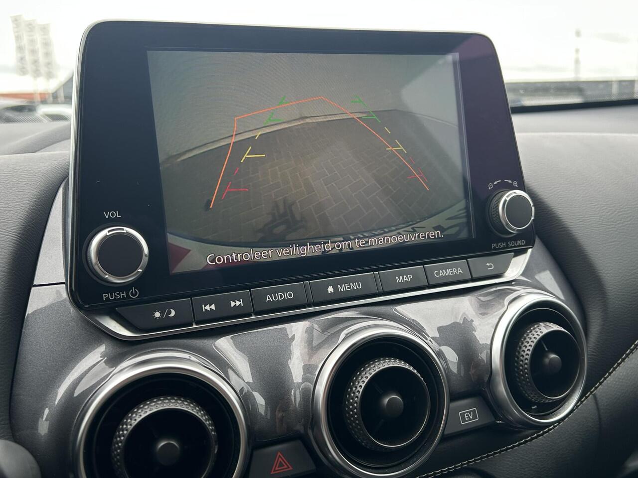 Nissan JUKE 1.6 Hybrid N-Connecta / Apple Carplay / Android auto / Navigatie / Cruise control / Climate control /