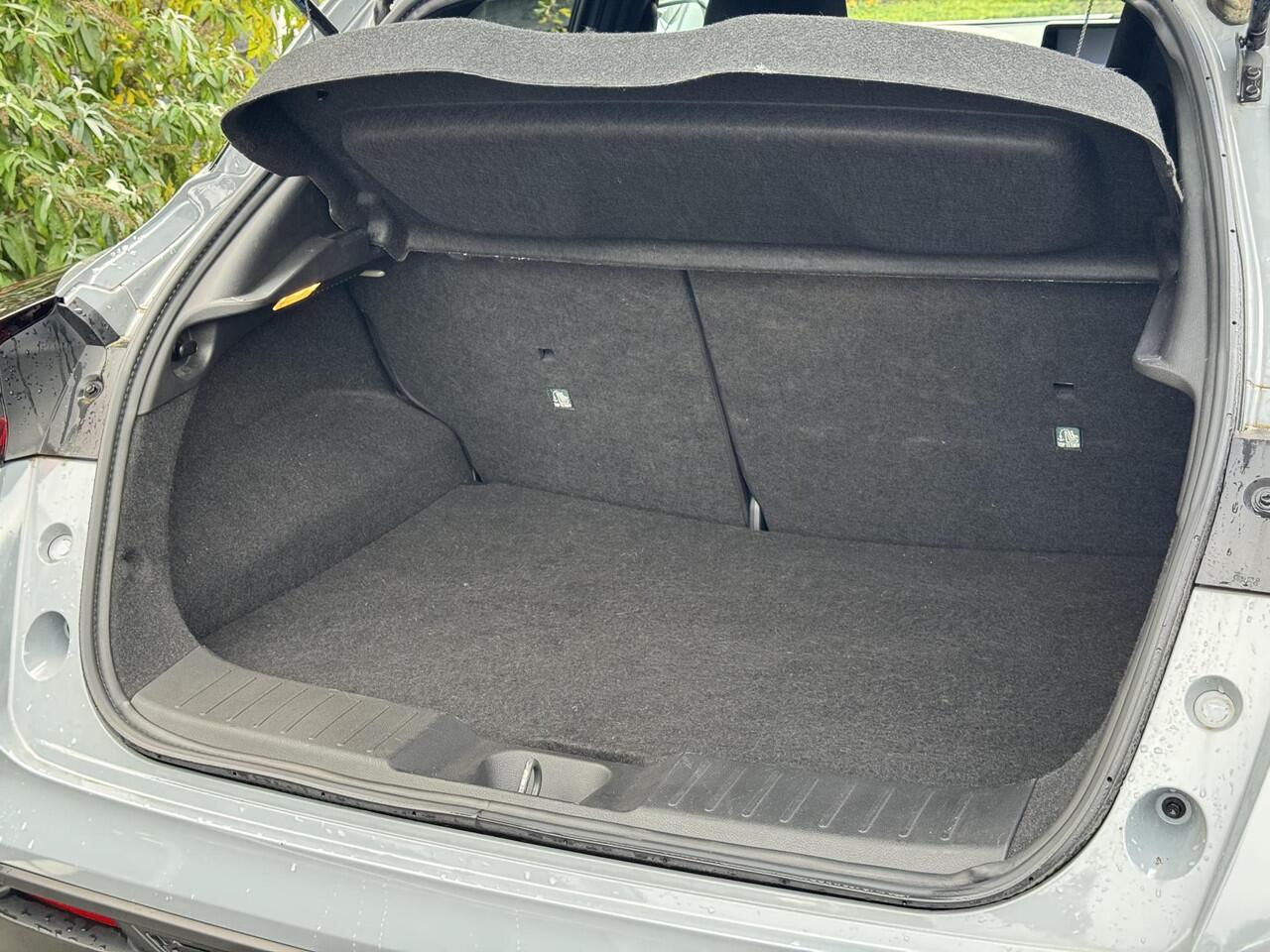 Nissan JUKE N-Connecta 1.6 Hybrid 143PK Automaat Achteruitrijcamera, Keyless, Apple Carplay, Android Auto, Parkeersensoren, Cruise Control, Climate Control