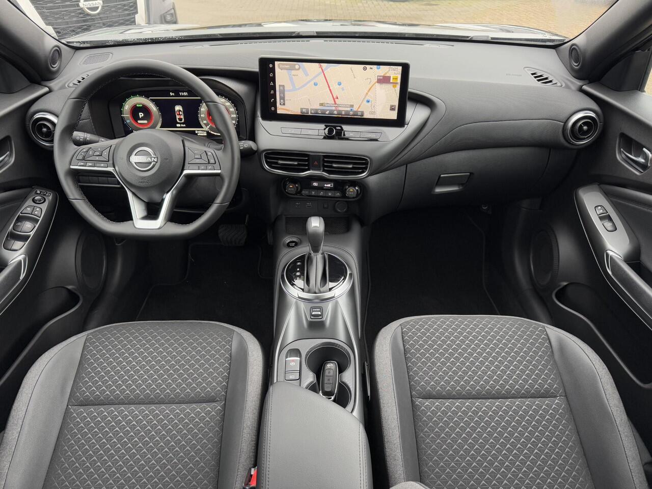 Nissan JUKE 1.6 Hybrid N-Connecta Cold Pack