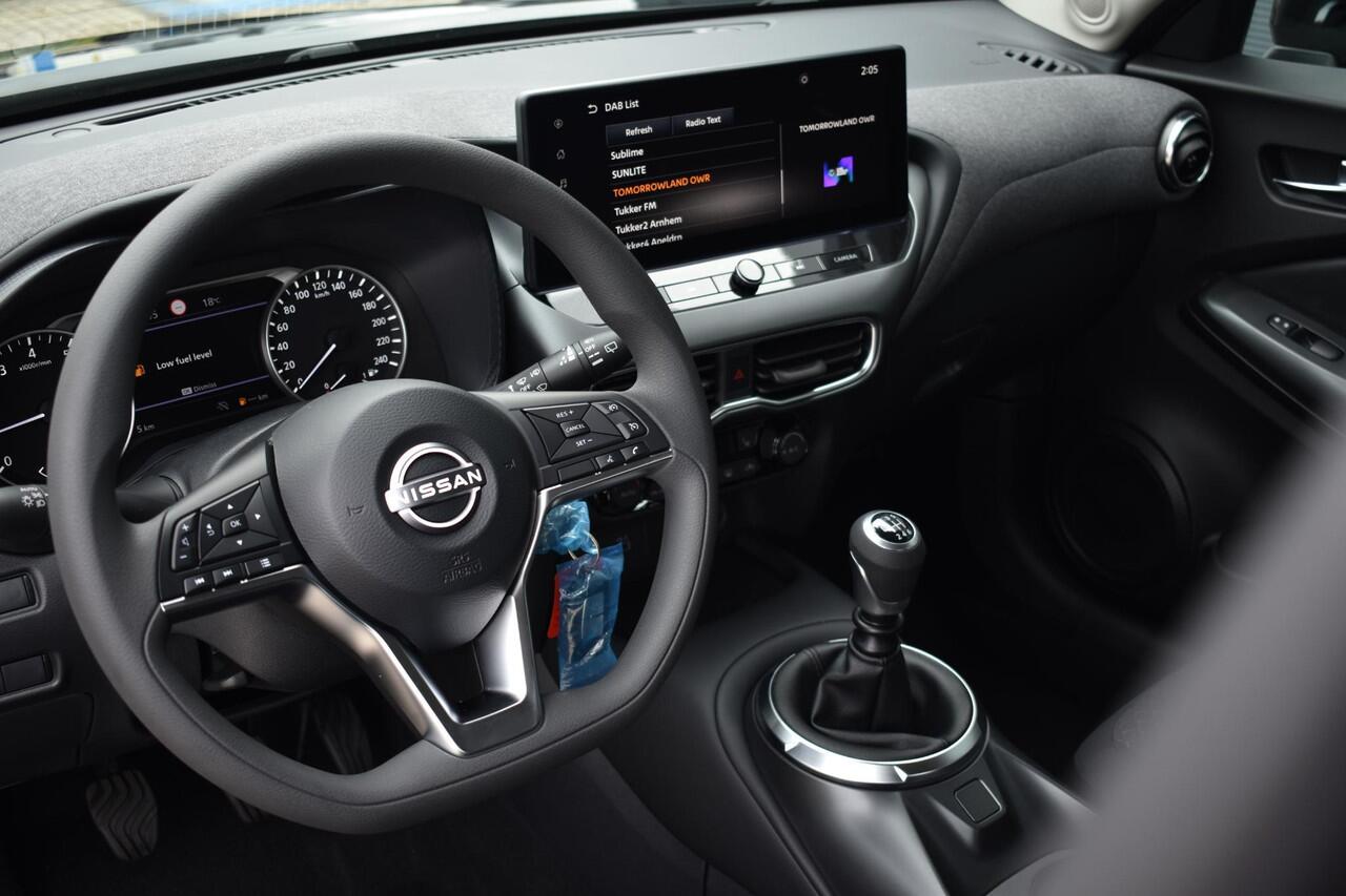 Nissan JUKE 1.0 DIG-T Acenta 114PK | Achteruitrijcamera | Apple CarPlay & Android Auto | Stoelverwarming | Climate Control | Parkeersensoren | LED Koplampen
