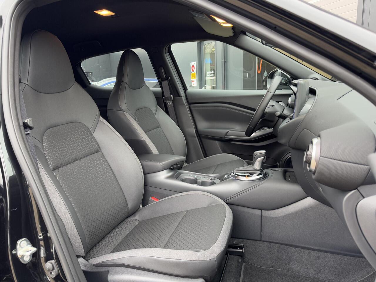 Nissan JUKE 1.6 Hybrid N-Connecta