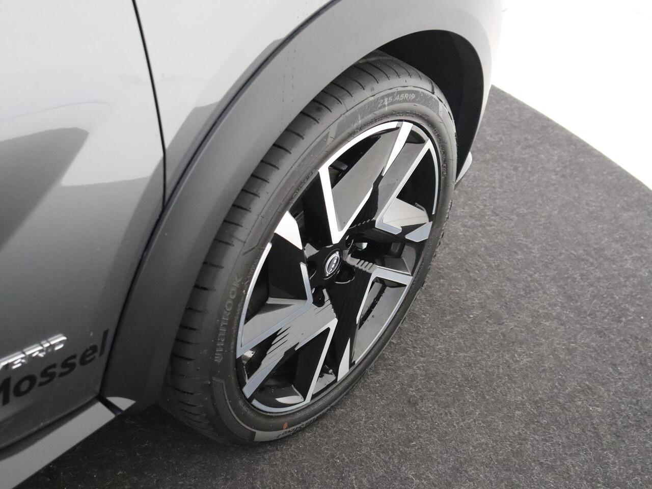 Nissan JUKE 1.6 Hybrid N-Design Stoelverwarming | Technology pack | Metallic lak