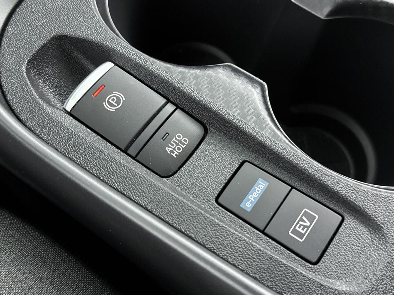 Nissan JUKE 1.6 Hybrid N-Design | Apple Carplay & Android Auto | Stoelverwarming | Stuurverwarming | 360 camera | Parkeersensoren