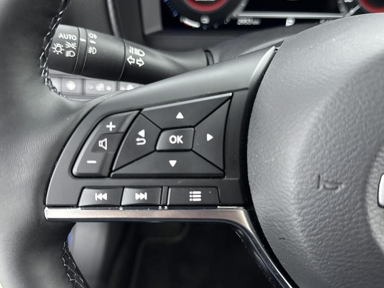 Nissan JUKE 1.6 Hybrid N-Design | Apple Carplay & Android Auto | Stoelverwarming | Stuurverwarming | 360 camera | Parkeersensoren