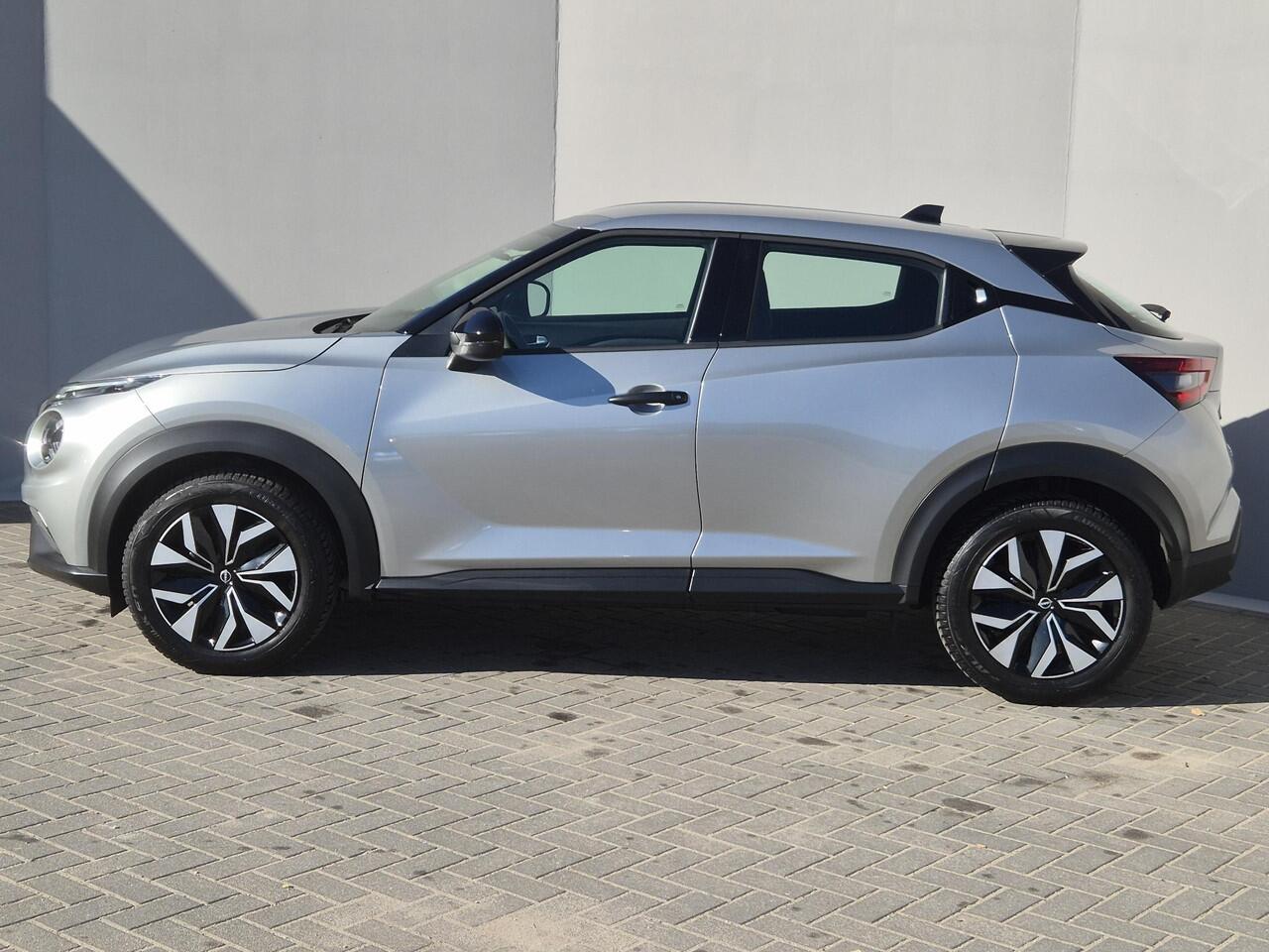 Nissan JUKE 1.0 DIG-T Acenta Handgeschakeld / Allseason banden / Apple Carplay Android Auto / Achteruitrijcamera / Stoelverwarming / Navigatie / Climate control / Cruise control / Lichtmetalen wielen 17" /