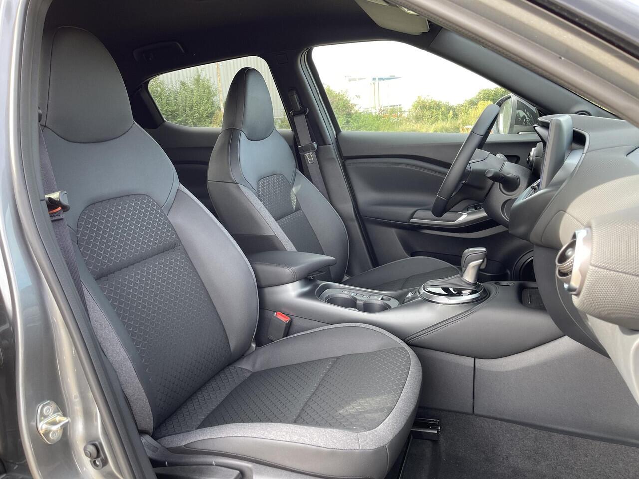 Nissan JUKE 1.6 Hybrid N-Connecta Cold Pack