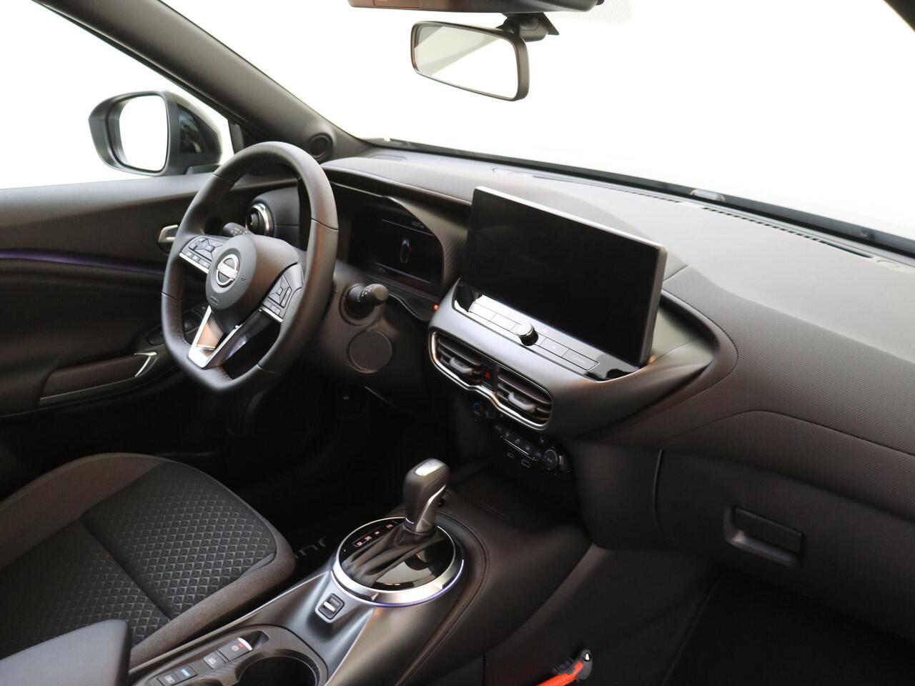 Nissan JUKE 1.6 Hybrid N-Connecta Stoelverwarming en Stuurverwarming