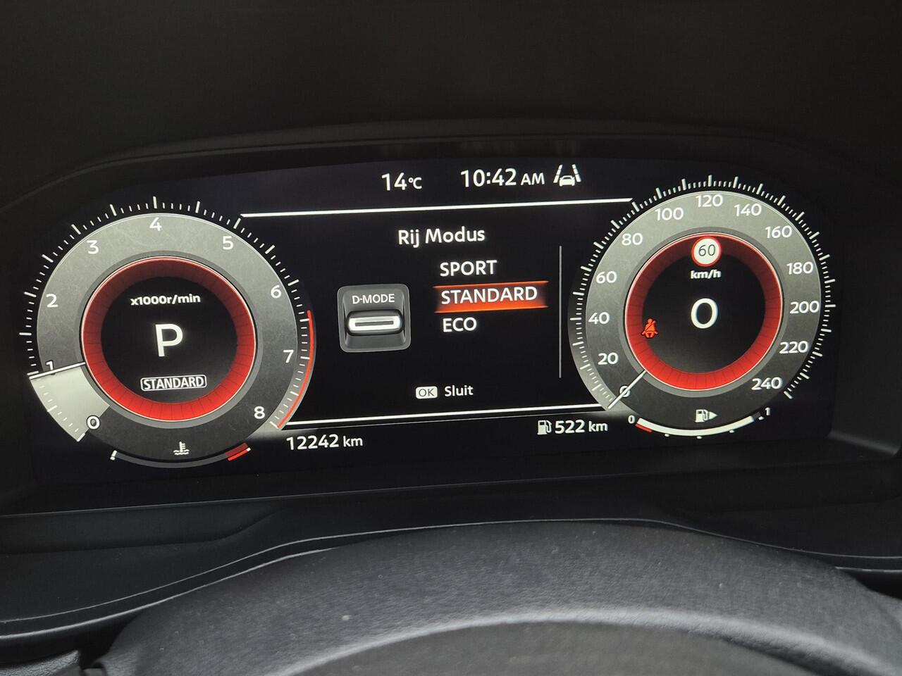 Nissan JUKE 1.0 DIG-T N-Connecta Automaat / Cold Pack / Apple Carplay Android Auto / Stuur-, Stoel en Voorruitverwarming / Achteruitrijcamera / Cruise control / Keyless Entry/Start / Draadloze telefoon lader / Climate control /