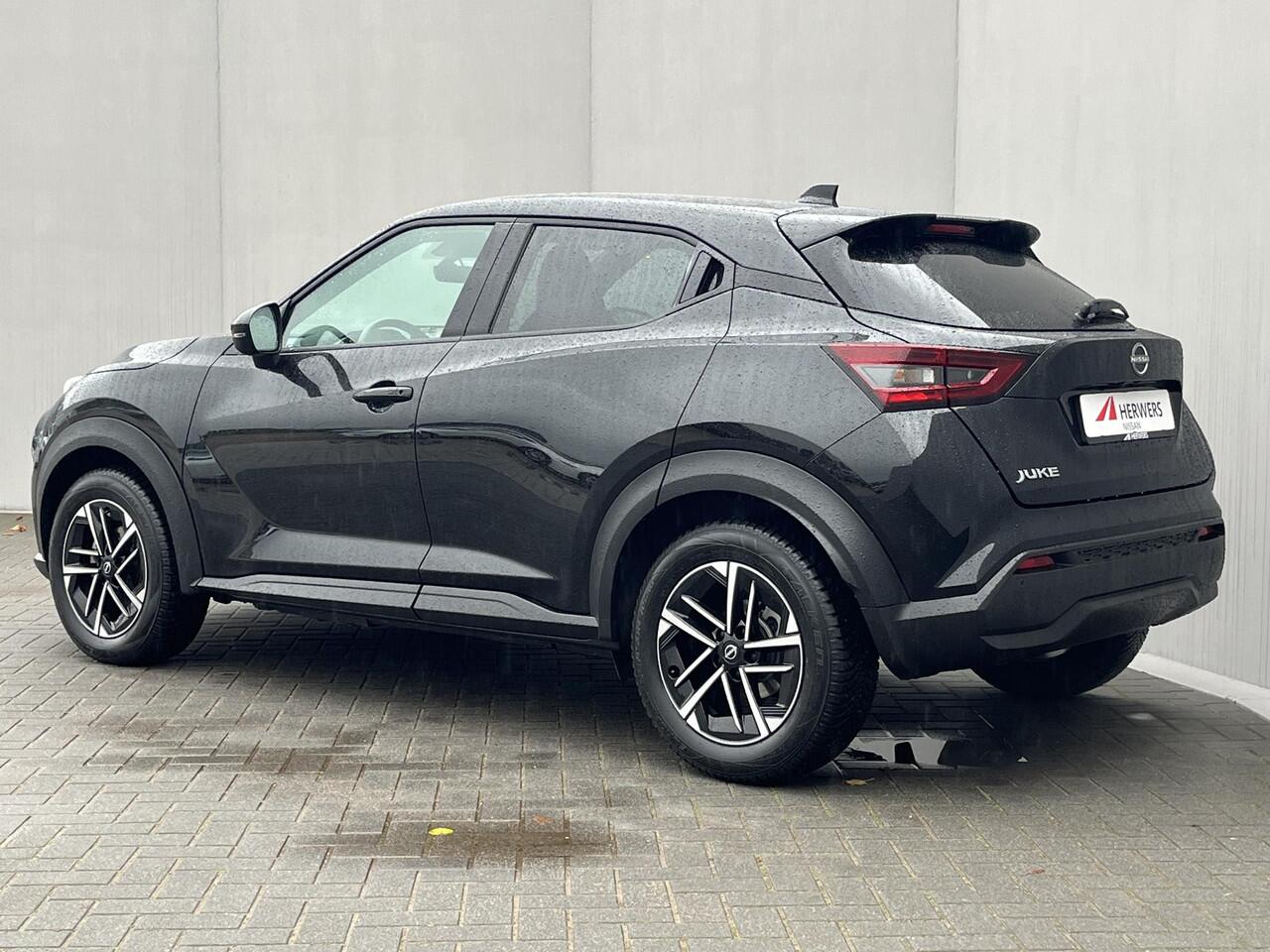 Nissan JUKE 1.0 DIG-T N-Connecta / Fabrieksgarantie tot 07-03-2028 / Achteruitrijcamera / Apple Carplay & Android Auto / Keyless Entry & Start / Navigatie full map / Cruise- en Climate Control / Stuur- en Stoelverwarming / Parkeersensoren voor en achter