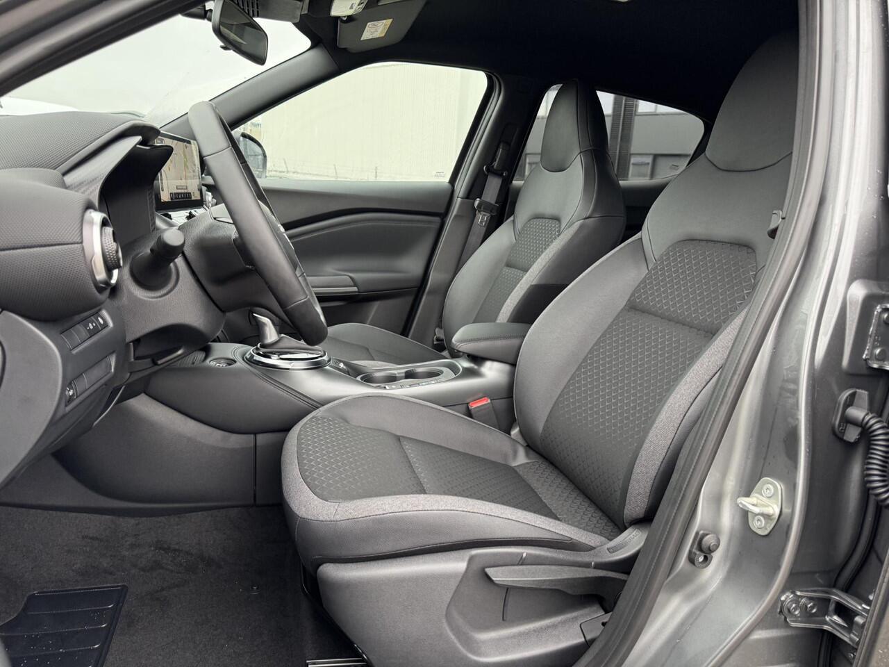 Nissan JUKE 1.6 Hybrid N-Connecta Cold Pack