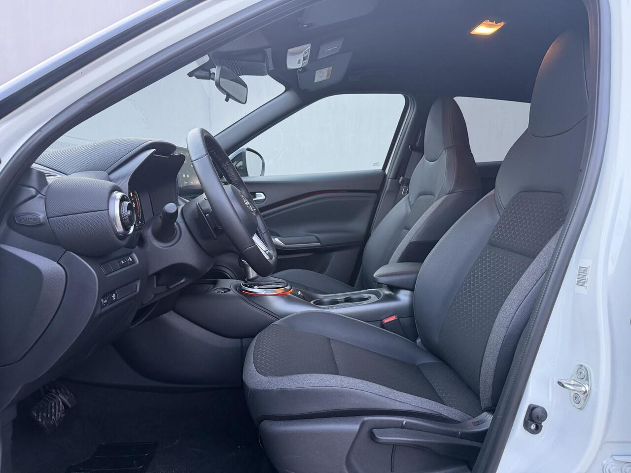 Nissan JUKE 1.0 DIG-T DCT N-Connecta Automaat / Fabrieksgarantie tot 05-2028 / Camera / Navigatie / Stoel & Stuurwiel verwarming / Apple Carplay & Android Auto / DAB / All Season Banden /