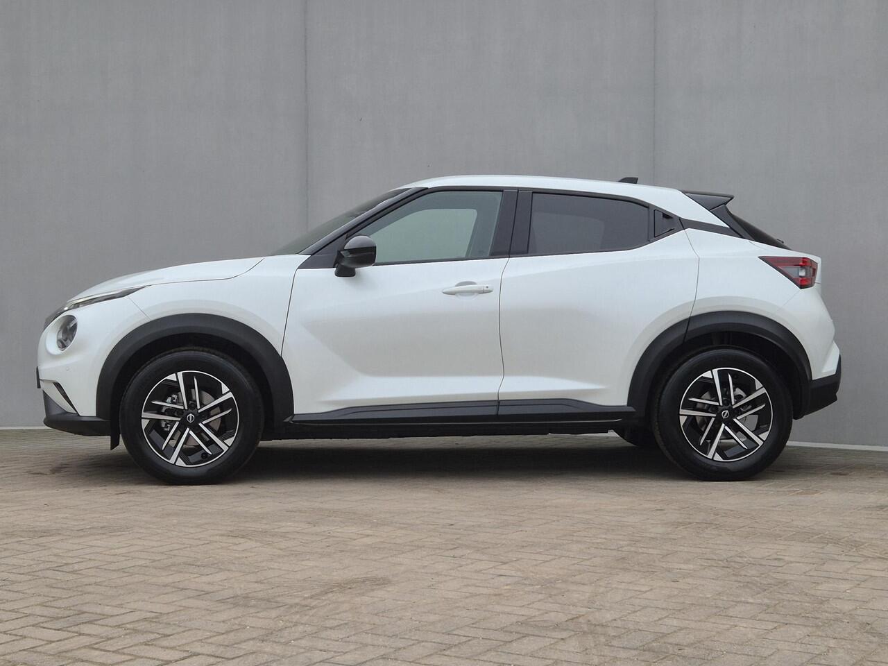 Nissan JUKE 1.0 DIG-T N-Connecta Handgeschakeld / Fabrieksgarantie tot 05-2028 / Cold Pack Light / Trekgewicht 1250 kg / Cruise control / Apple Carplay Android Auto / Achteruitrijcamera / Stuur- & Stoel verwarming / Navigatie /