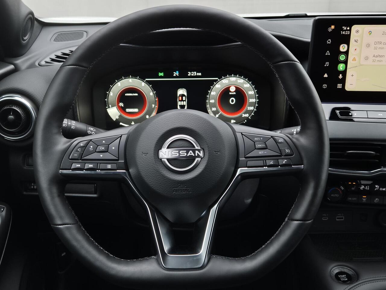 Nissan JUKE 1.0 DIG-T N-Connecta Handgeschakeld / Fabrieksgarantie tot 05-2028 / Cold Pack Light / Trekgewicht 1250 kg / Cruise control / Apple Carplay Android Auto / Achteruitrijcamera / Stuur- & Stoel verwarming / Navigatie /