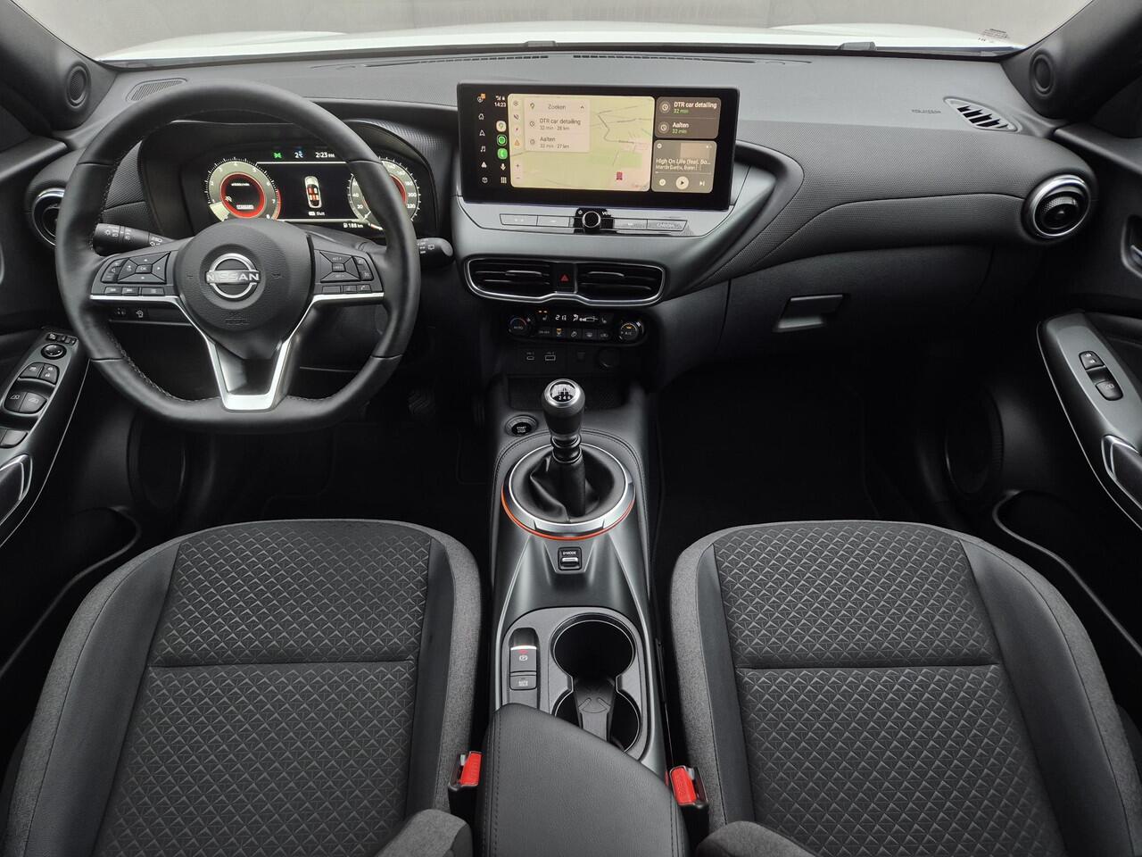 Nissan JUKE 1.0 DIG-T N-Connecta Handgeschakeld / Fabrieksgarantie tot 05-2028 / Cold Pack Light / Trekgewicht 1250 kg / Cruise control / Apple Carplay Android Auto / Achteruitrijcamera / Stuur- & Stoel verwarming / Navigatie /