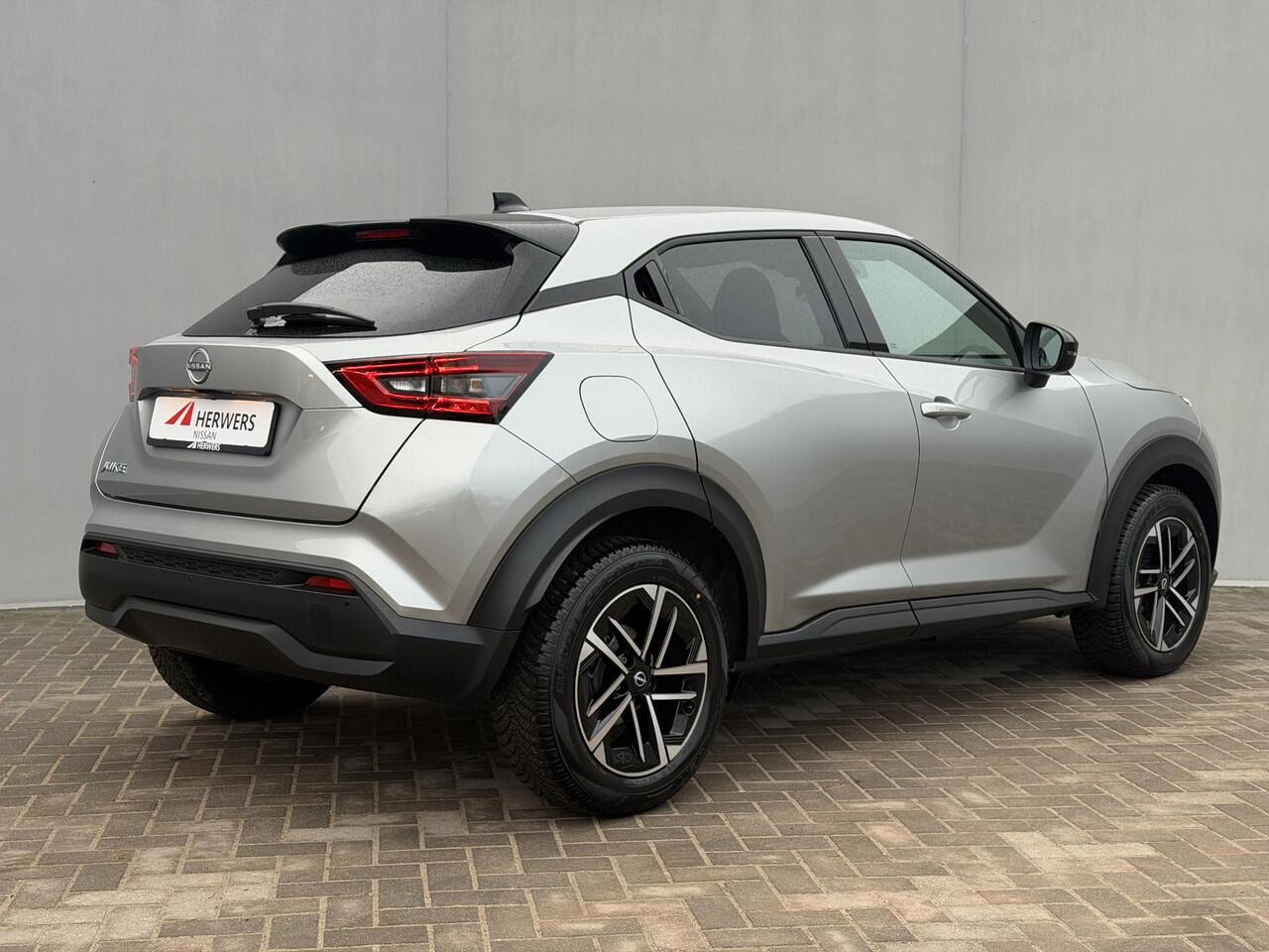 Nissan JUKE 1.0 DIG-T N-Connecta DCT Automaat / Coldpack / Navigatie / Camera / Stoel & Stuurwielverwarming / Apple Carplay & Android Auto / Cruise Control / Keyless / All Season Banden / DAB / LED /