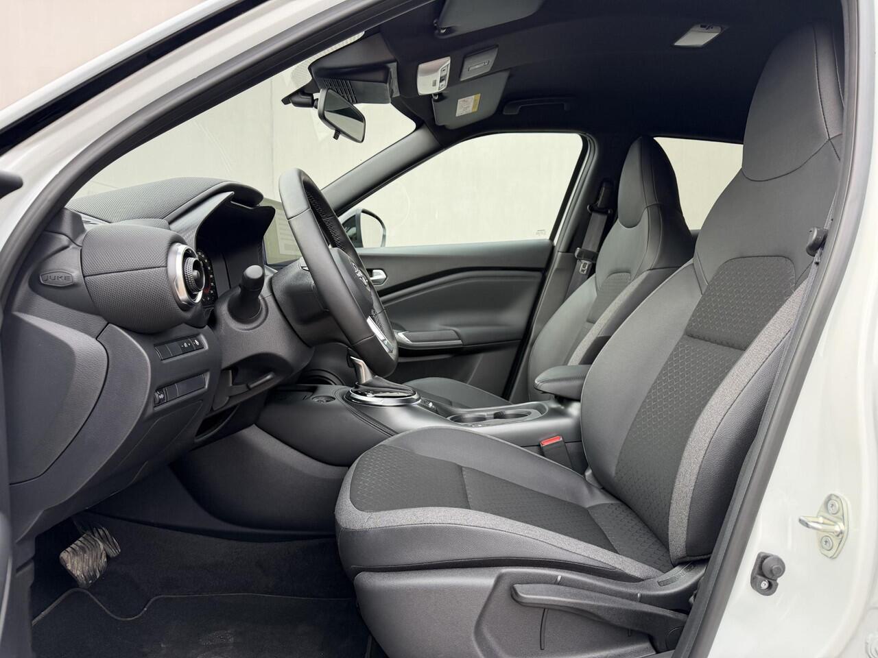 Nissan JUKE 1.6 Hybrid N-Connecta / Fabrieksgarantie tot 07-2028 / Camera / Navigatie / Apple Carplay & Android Auto / Stoel & Stuurwielverwarming / Two Tone / Cruise Control / Keyless /