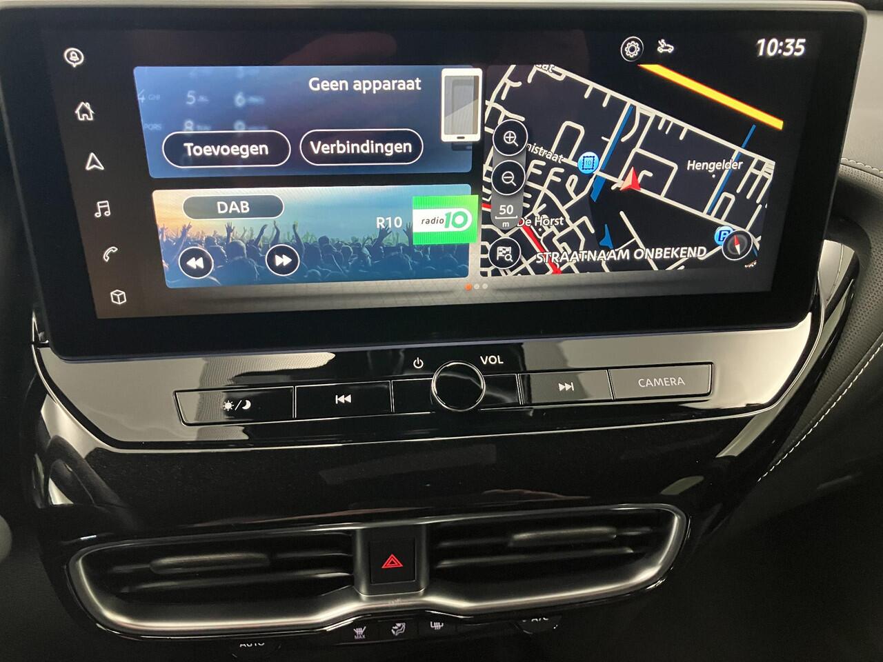 Nissan JUKE 1.6 Hybrid Tekna / ¤4.500,- Nissan Voorraadvoordeel / Nieuw uit voorraad leverbaar / Lederen Bekleding / Bose Premium Audio / Technology Pack /Stoel- en Stuurverwarming / Voorruitverwarming / 19 Inch Velgen /