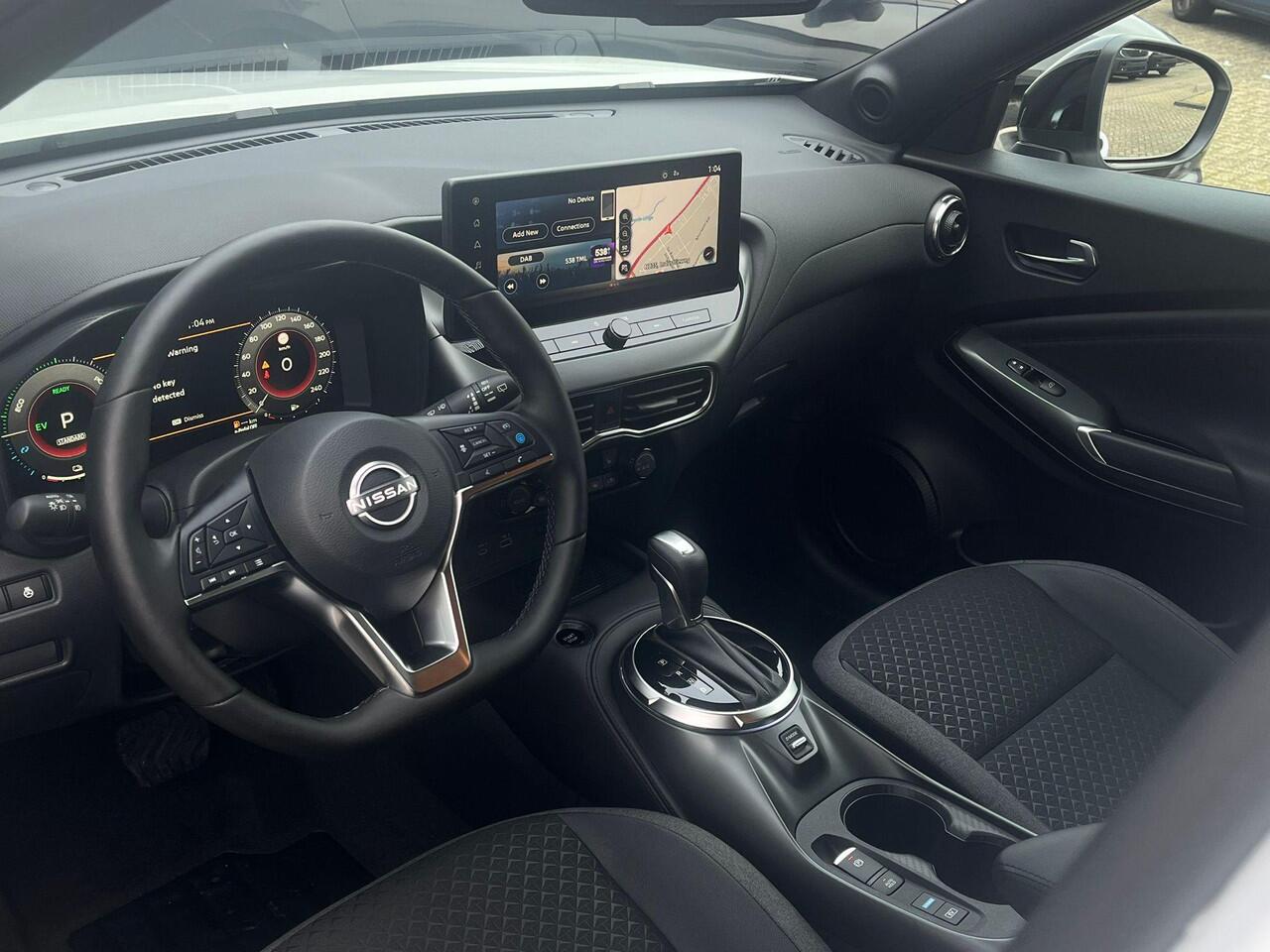 Nissan JUKE 1.6 Hybrid N-Sport 143PK | Rijklaarprijs! | Automaat | 360 Camera | Adaptieve Cruise Control | Stoel,- Stuur en Voorruitverwarming | Dodehoekdetectie | Apple CarPlay & Android Auto | Nieuw uit voorraad leverbaar!