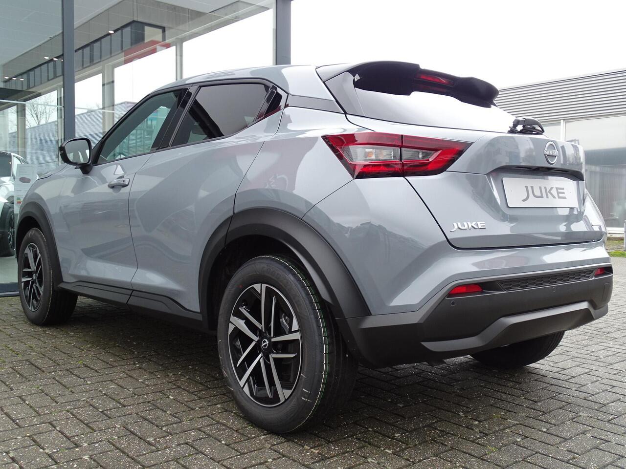 Nissan JUKE 1.6 Hybrid N-Connecta COLD PACK / METALLIC LAK