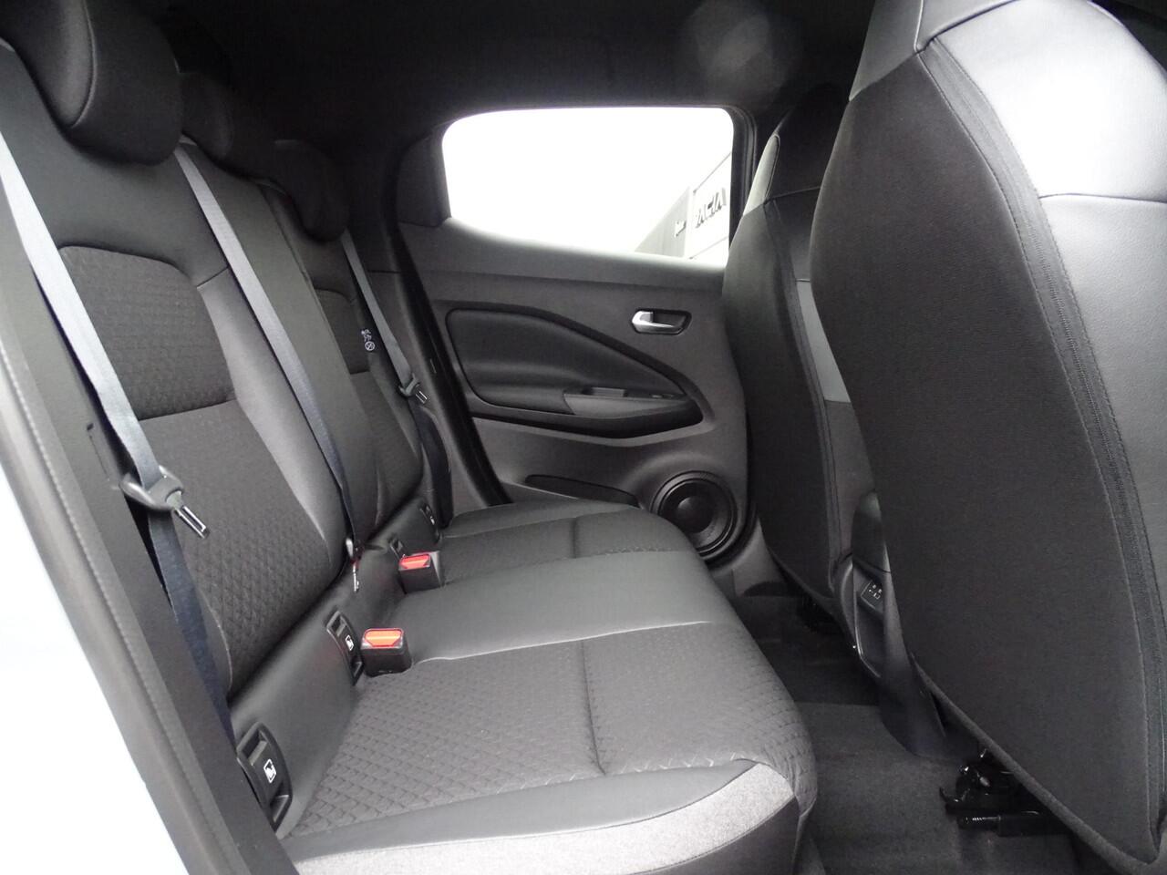 Nissan JUKE 1.6 Hybrid N-Connecta COLD PACK / METALLIC LAK