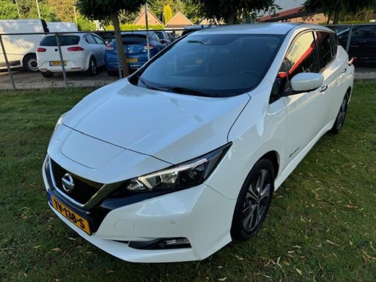 Nissan LEAF N-Connecta 40KWH/NAV/360CAM/CRUISE/STVERWARMING