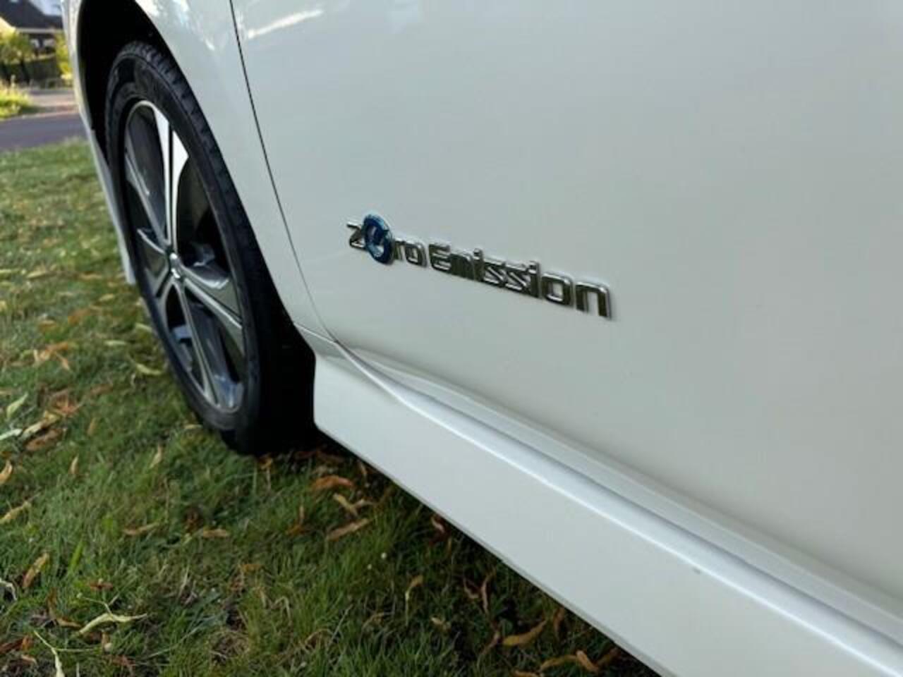 Nissan LEAF N-Connecta 40KWH/NAV/360CAM/CRUISE/STVERWARMING