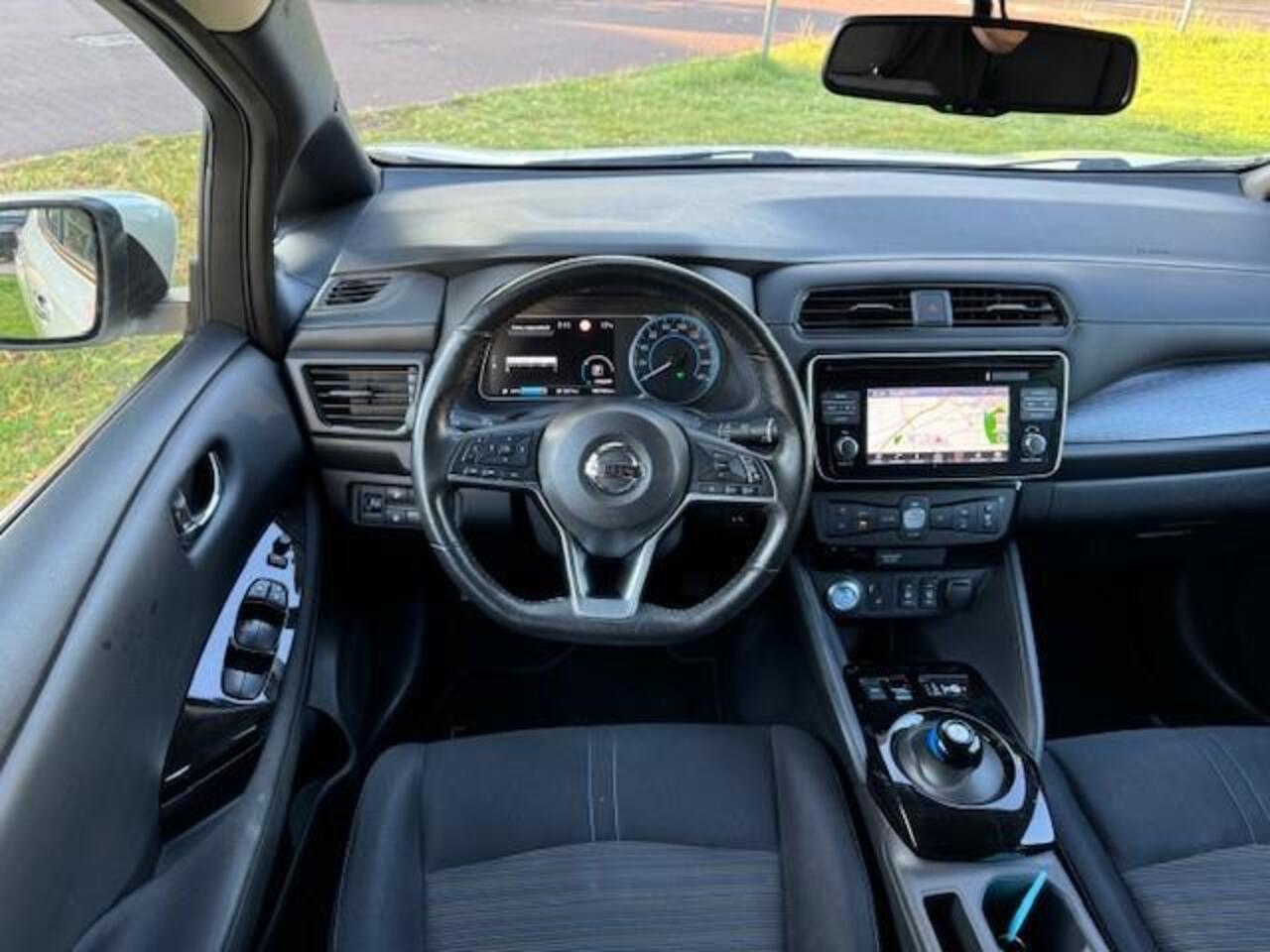 Nissan LEAF N-Connecta 40KWH/NAV/360CAM/CRUISE/STVERWARMING