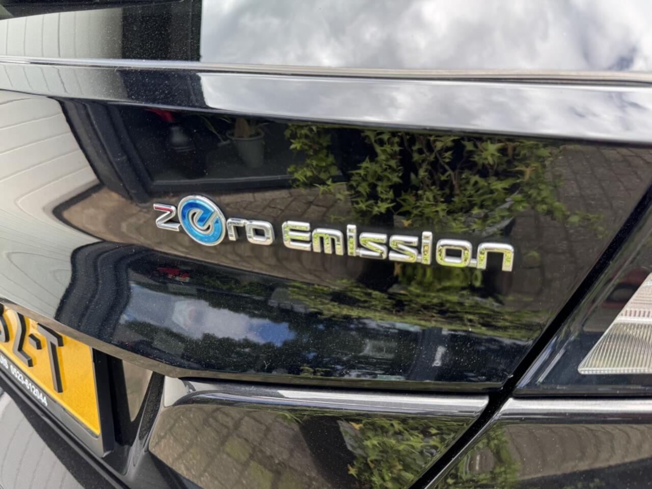 Nissan LEAF 2.ZERO EDITION 40kWh NL auto all in prijs