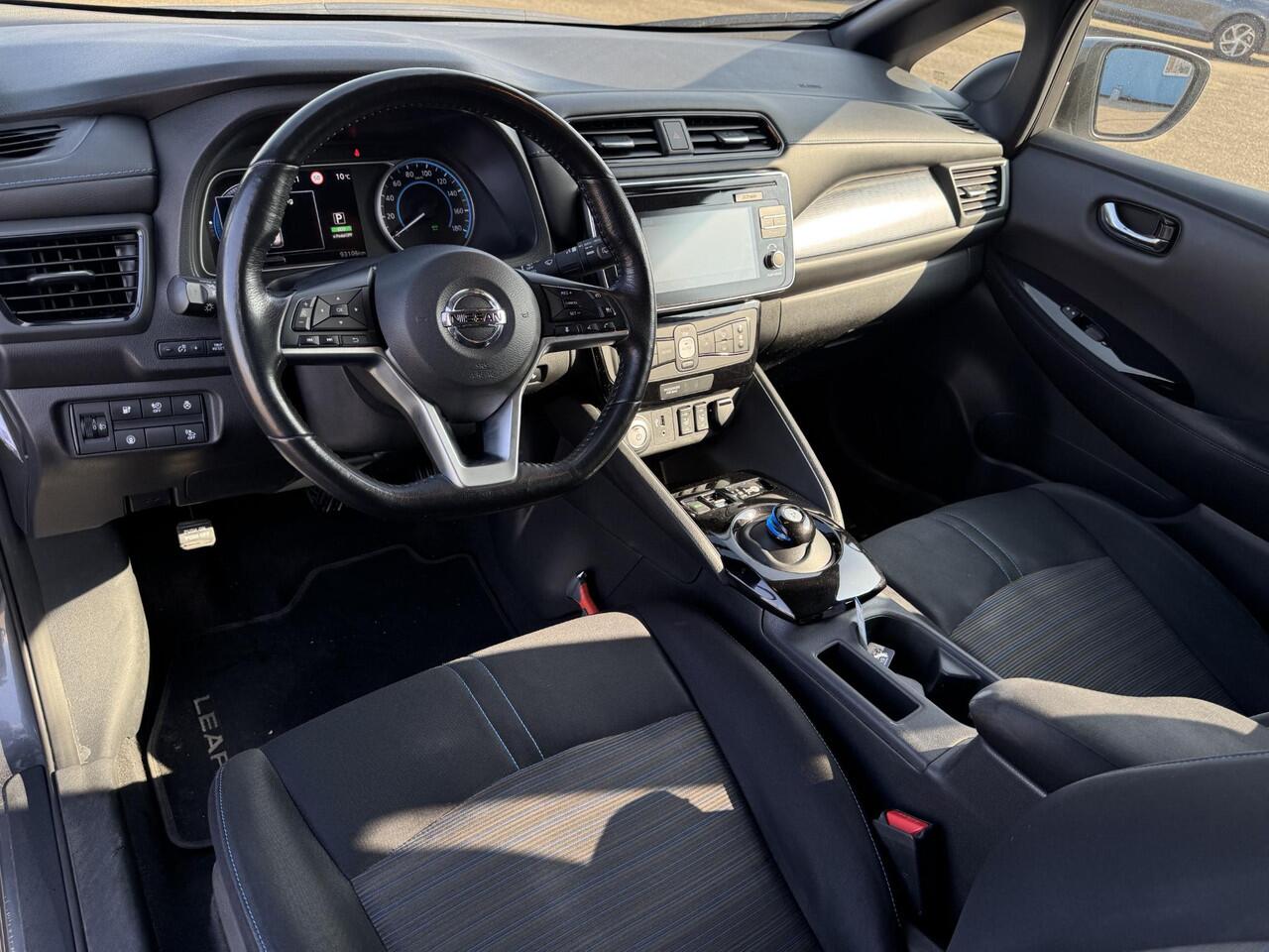 Nissan LEAF N-Connecta 40 kWh SoH 89% | Navigatie | 360° Camera | Stuur- + Stoelverwarming | Keyless Entry | Adapt. Cruise Control | Rijklaarprijs!