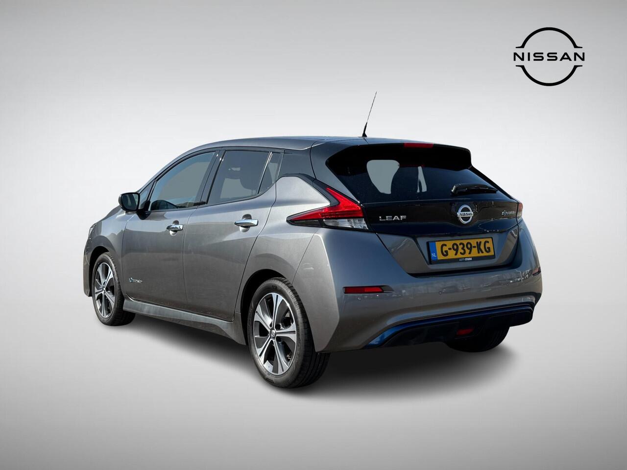 Nissan LEAF N-Connecta 40 kWh SoH 89% | Navigatie | 360° Camera | Stuur- + Stoelverwarming | Keyless Entry | Adapt. Cruise Control | Rijklaarprijs!