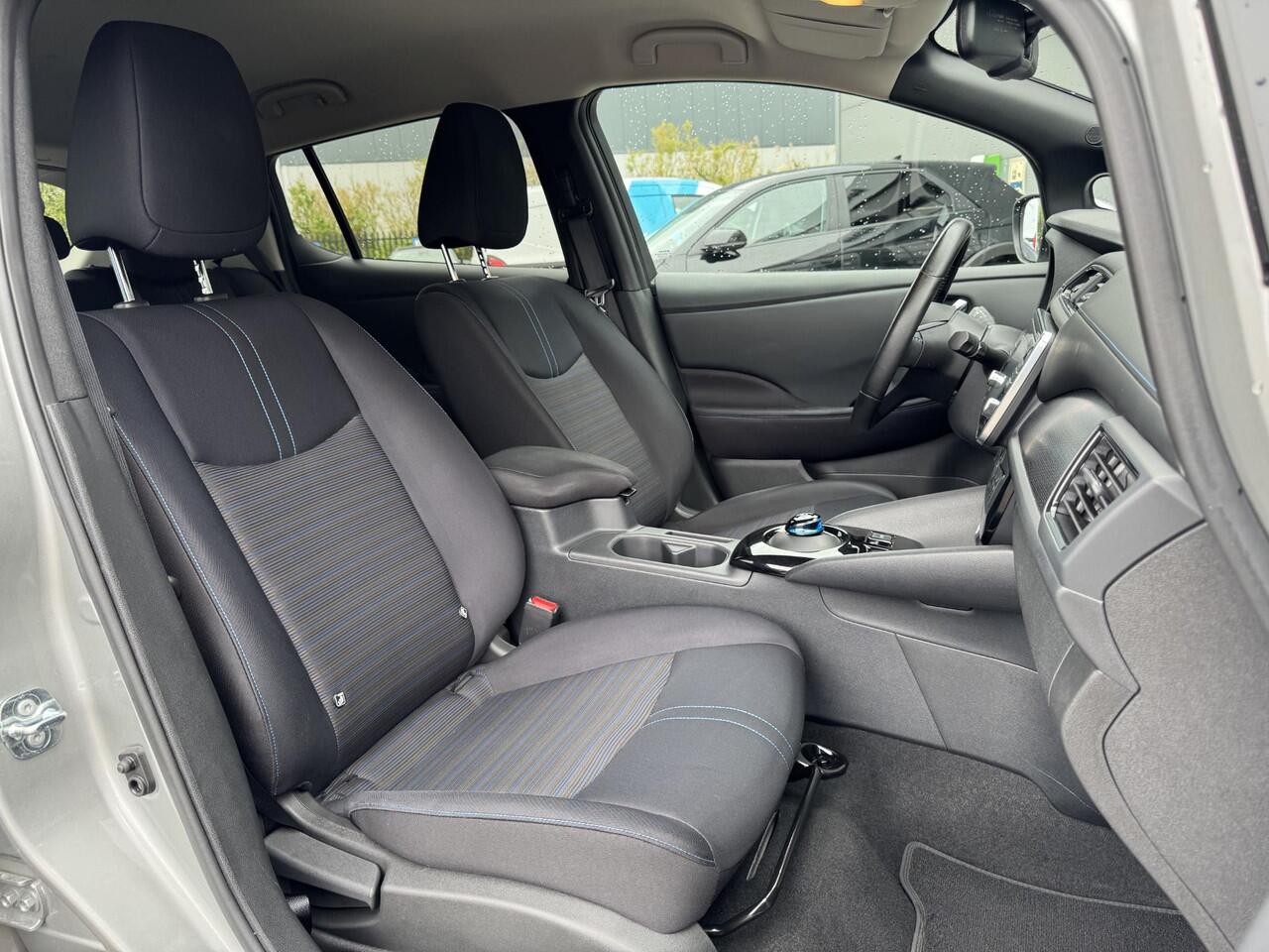 Nissan LEAF N-Connecta 40 kWh SoH 89% | Navigatie | 360° Camera | Stuur- + Stoelverwarming | Adapt. Cruise Control | Apple Carplay/Android Auto | Rijklaarprijs!