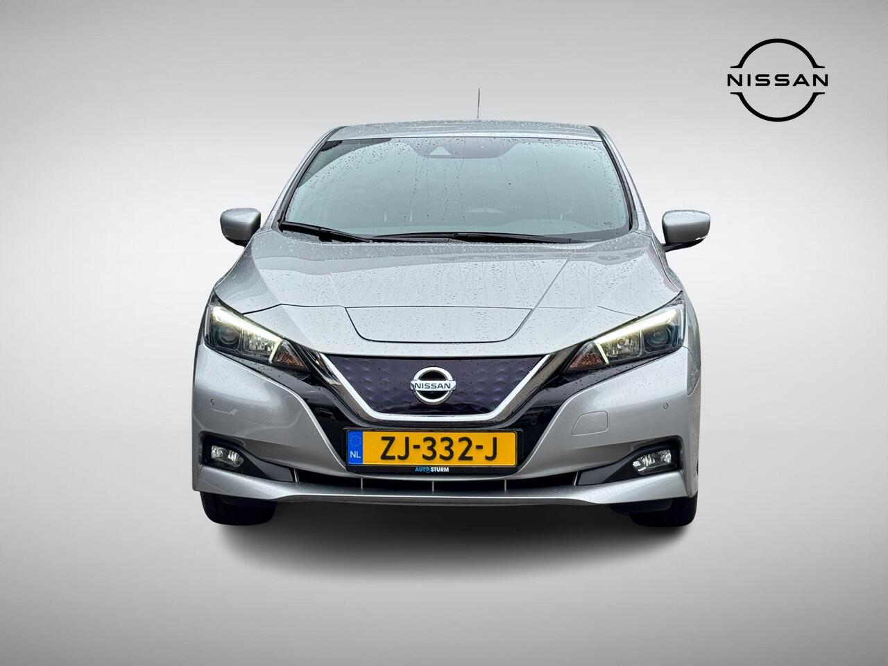 Nissan LEAF N-Connecta 40 kWh SoH 89% | Navigatie | 360° Camera | Stuur- + Stoelverwarming | Adapt. Cruise Control | Apple Carplay/Android Auto | Rijklaarprijs!