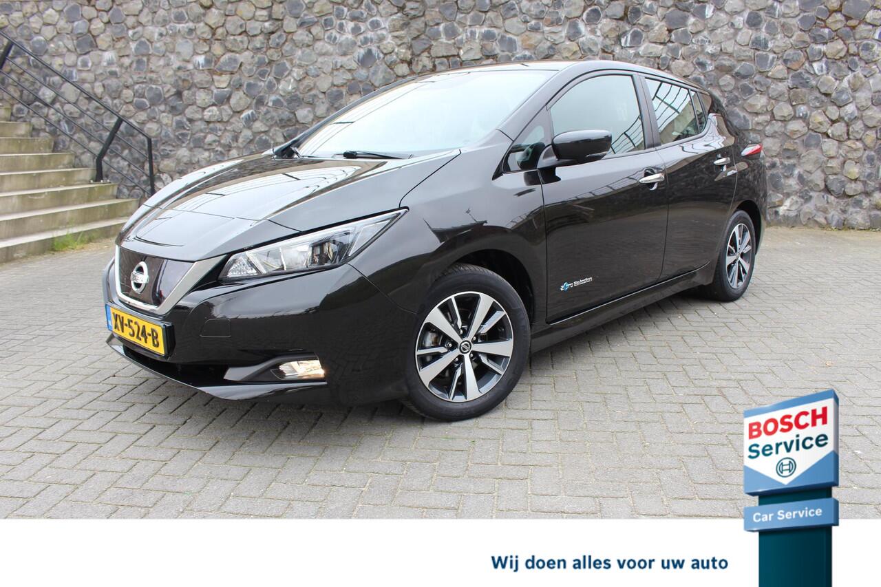 Nissan LEAF Acenta 40 kWh DAB snellader camera E pedal incl extra winter wielen set