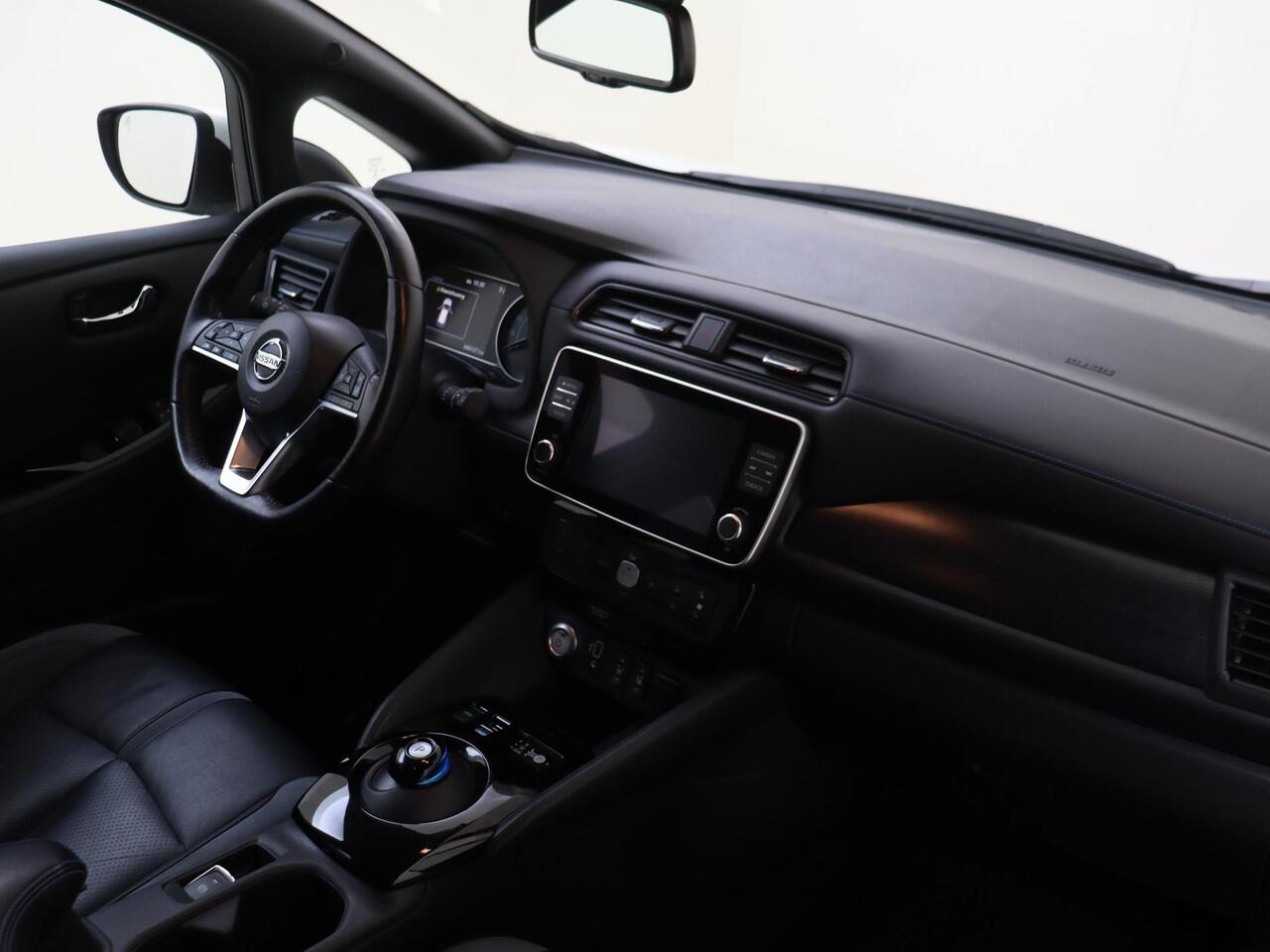 Nissan LEAF e+ Tekna 62 kWh | Stoel en stuurverwarming | Apple Carpay en Android auto