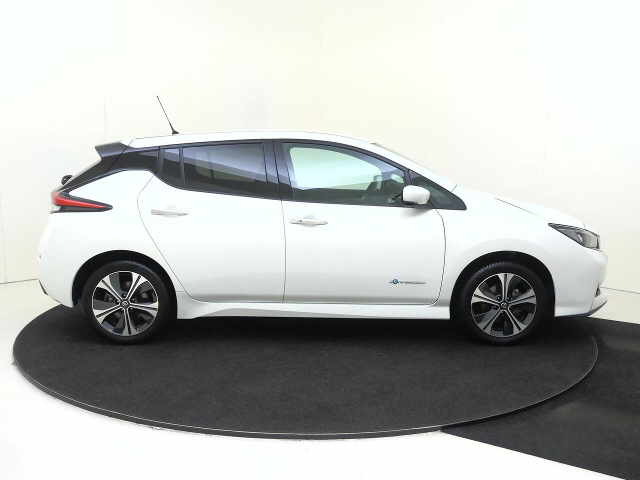 Nissan LEAF e+ Tekna 62 kWh | Stoel en stuurverwarming | Apple Carpay en Android auto