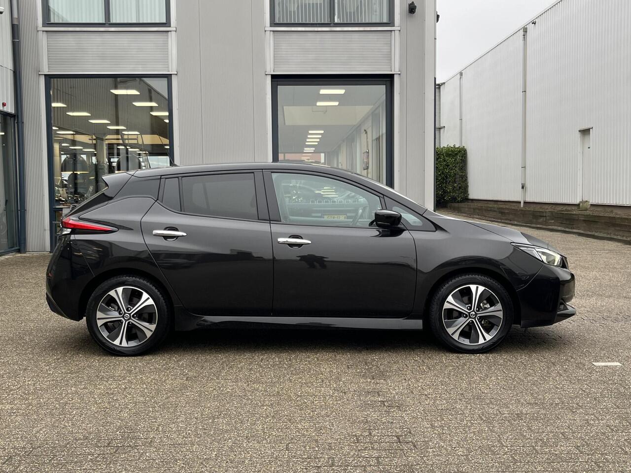 Nissan LEAF Tekna 40 kWh | NL Auto/2e Eig./Voll.Historie/Leder/Navi/Adapt.Cruise/Clima/Apple CarPlay-Android Auto/Bose Audio/360° Camera