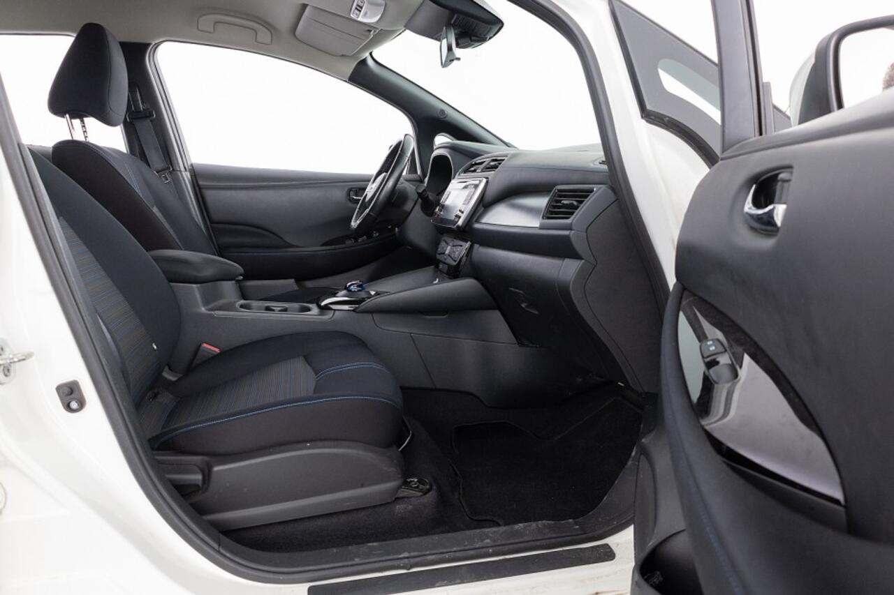 Nissan LEAF Acenta 40 kWh | SOH 89% | NAVI