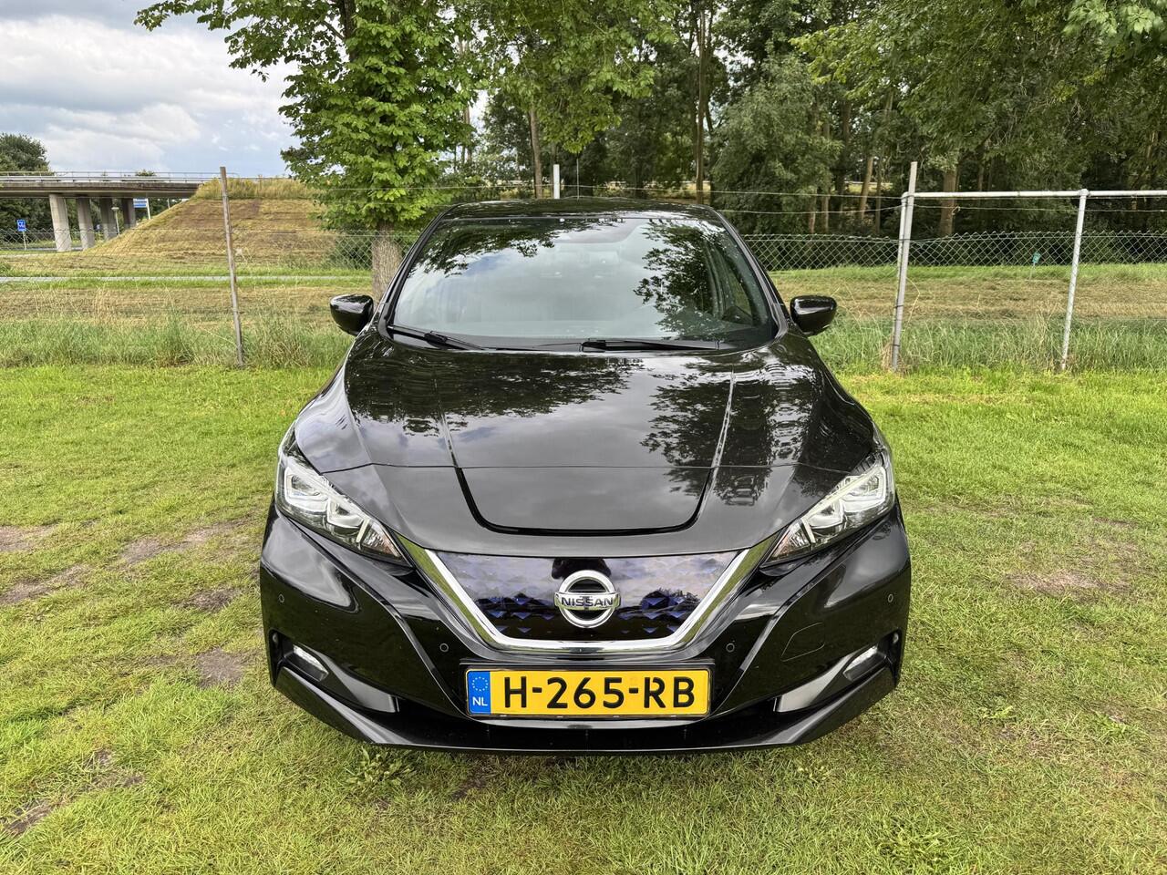 Nissan LEAF Tekna 40 kWh | ADAP. CRUISE | BLINDSPOT | NAVI | CLIMA |