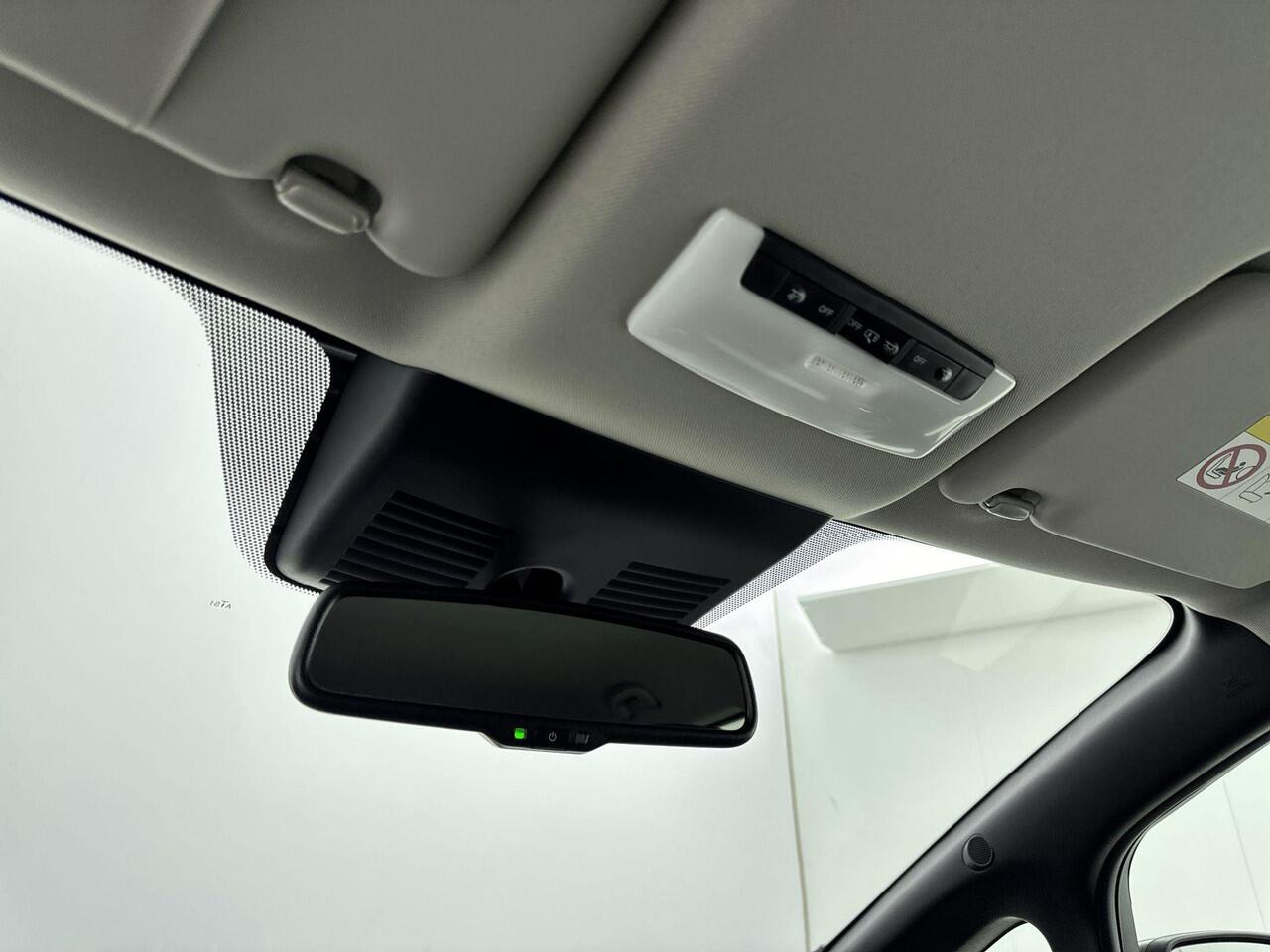 Nissan LEAF N-Connecta 40 kWh | Apple Carplay & Android Auto | Stoelverwarming | Stuurverwarming | 360 camera | Parkeersensoren