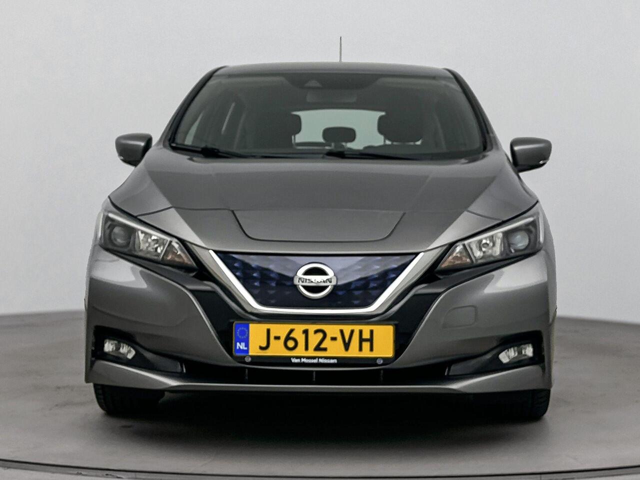 Nissan LEAF Acenta 40 kWh 150PK | Navigatie | Adaptieve Cruise Control | Lichtmetalen Velgen | Apple CarPlay & Android Auto