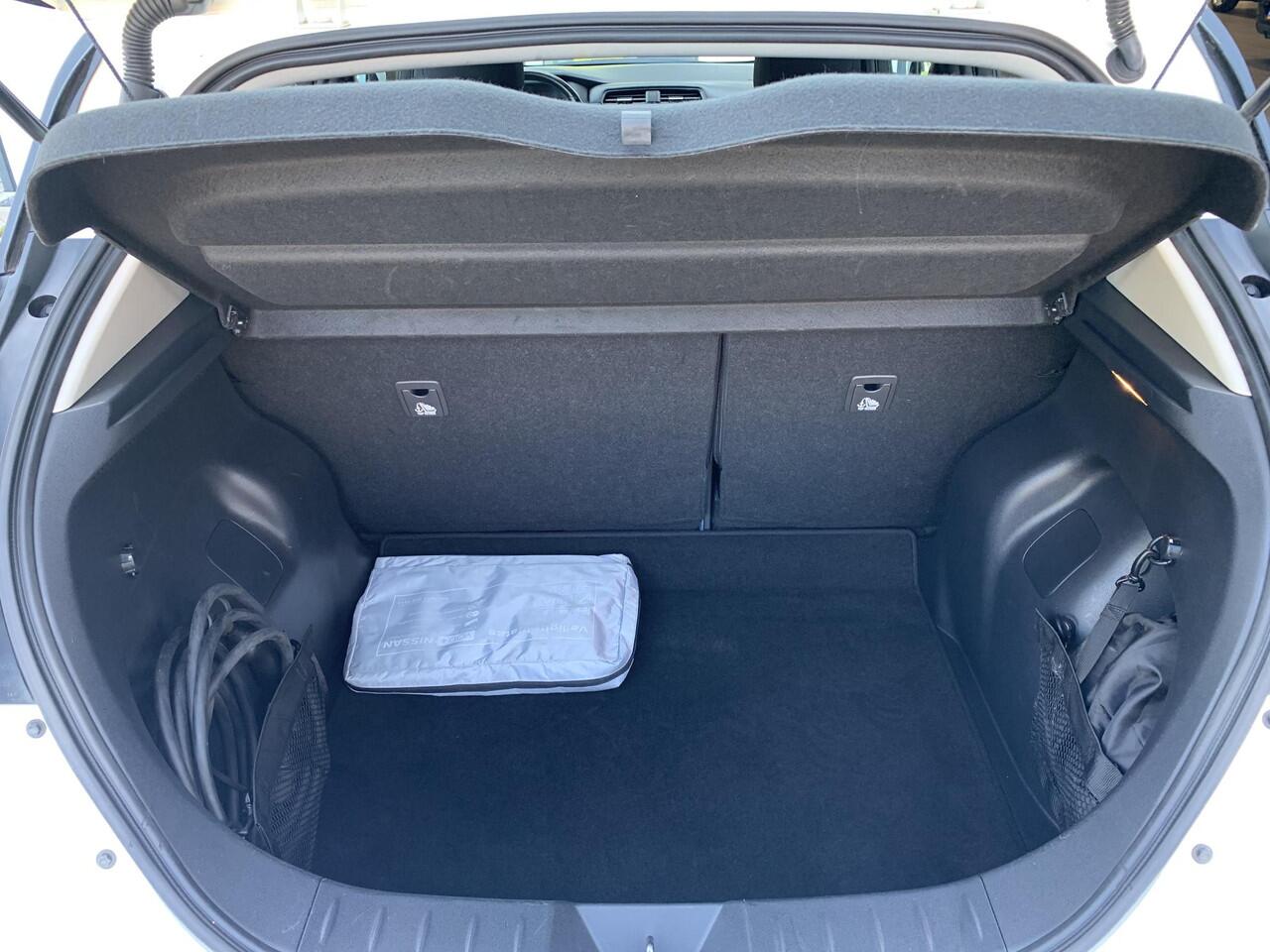 Nissan LEAF Acenta 40 kWh | CarPlay | Navigatie