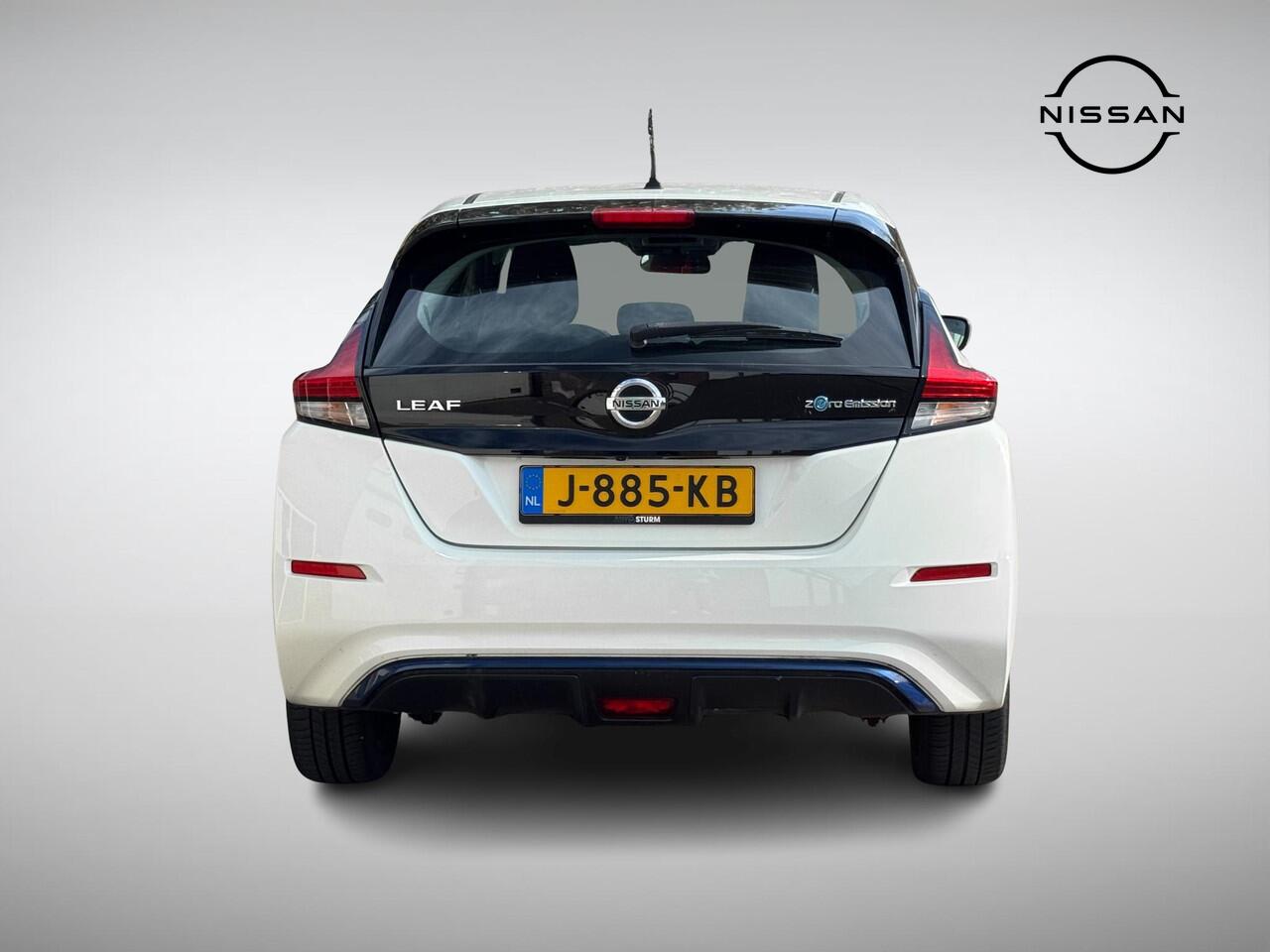 Nissan LEAF Acenta 40 kWh SoH 92% | Navigatie | Camera | Apple Carplay/Android Auto | Dodehoek Detectie | Adapt. Cruise Control | Rijklaarprijs!