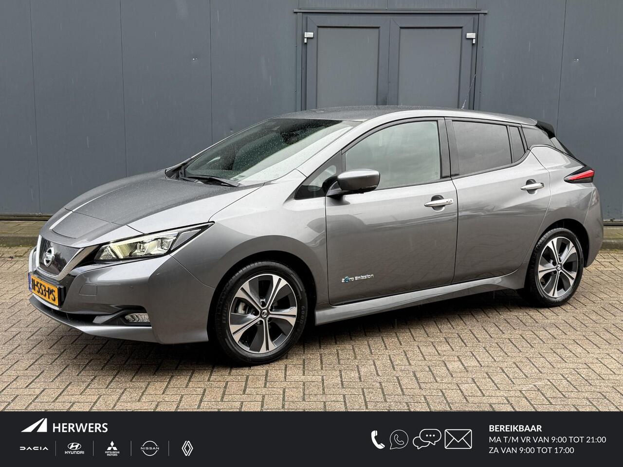 Nissan LEAF N-Connecta 40 kWh 360 Graden Camera Apple Carplay/Android auto / Stoelverwarming / Stuurwielverwarming / Navigatie / Cruise Control / NAP Logisch / Dealer Onderhouden