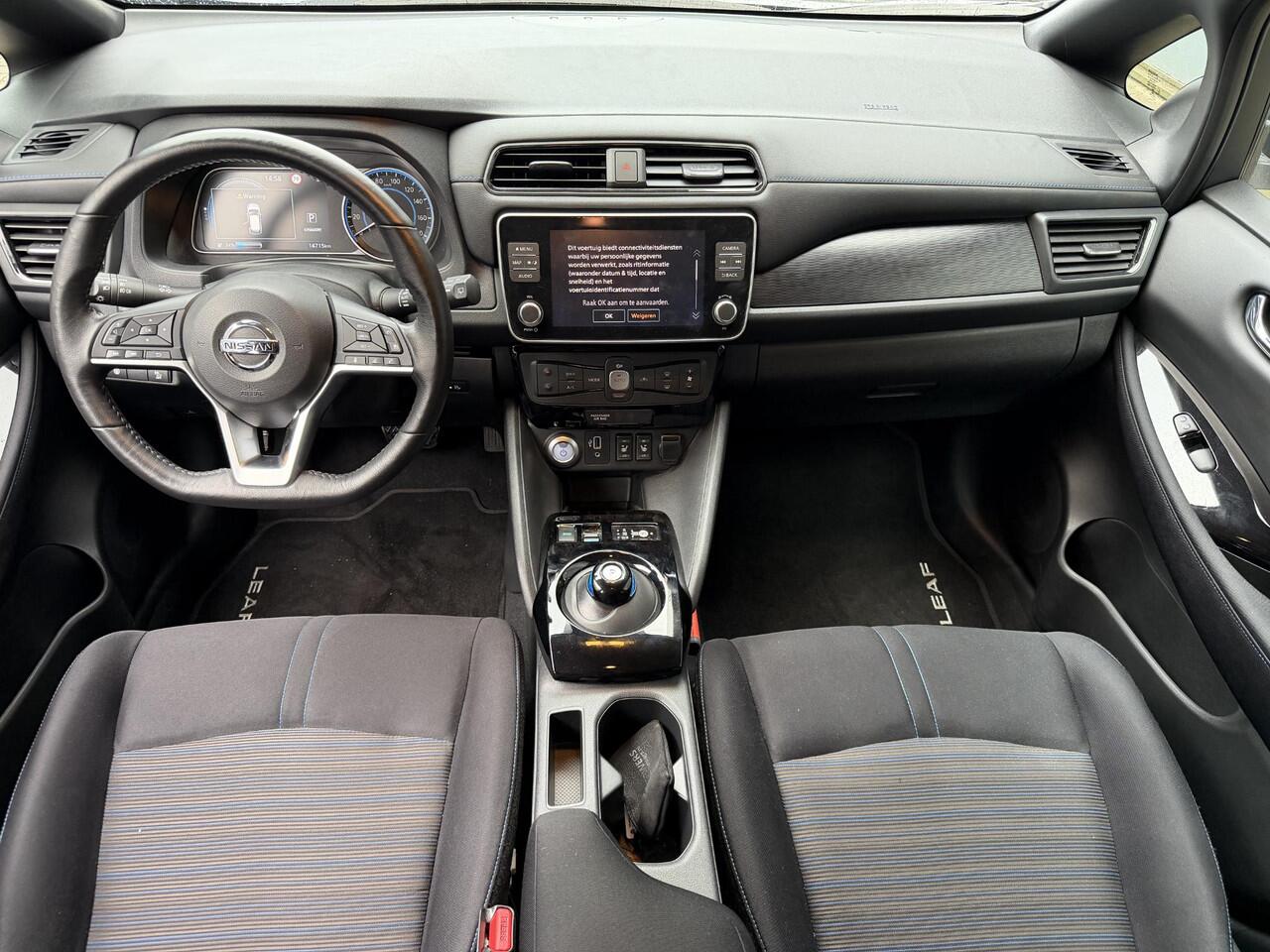 Nissan LEAF N-Connecta 40 kWh 360 Graden Camera Apple Carplay/Android auto / Stoelverwarming / Stuurwielverwarming / Navigatie / Cruise Control / NAP Logisch / Dealer Onderhouden