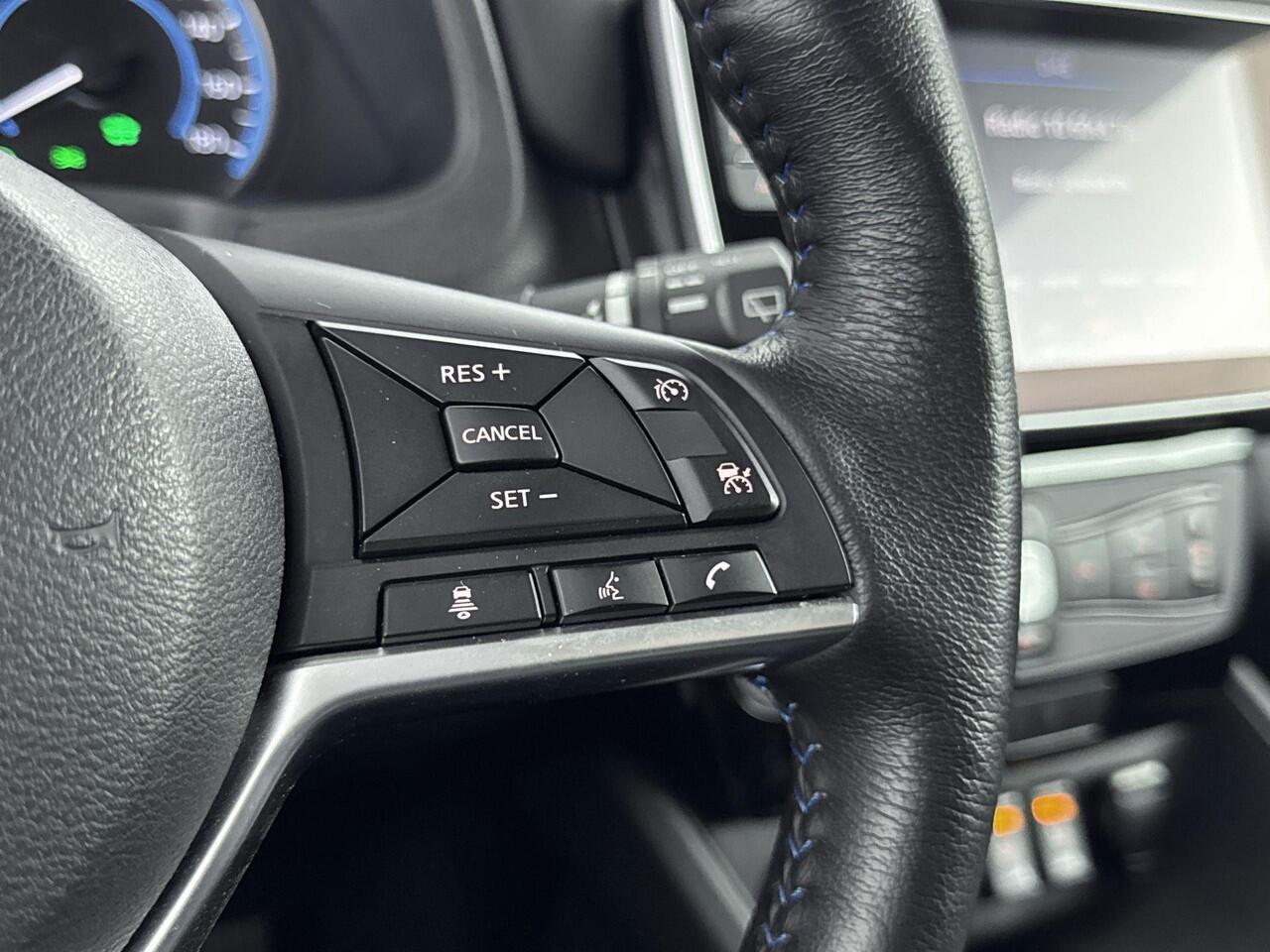 Nissan LEAF N-Connecta 40 kWh | Apple carplay & Android Auto | Parkeersensoren | NAVI | LMV |