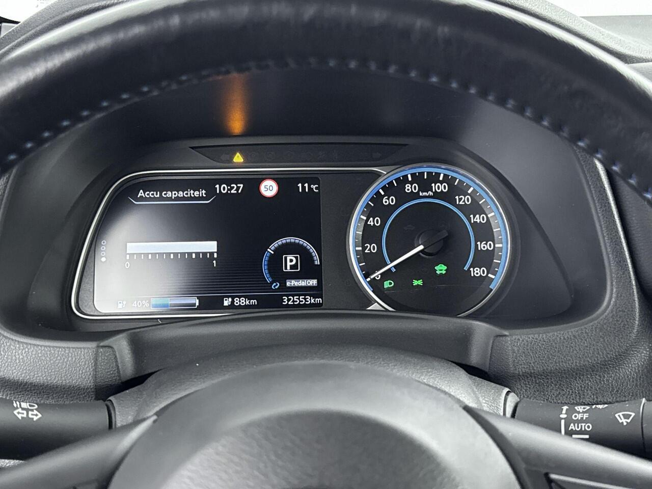 Nissan LEAF N-Connecta 40 kWh | Apple carplay & Android Auto | Parkeersensoren | NAVI | LMV |